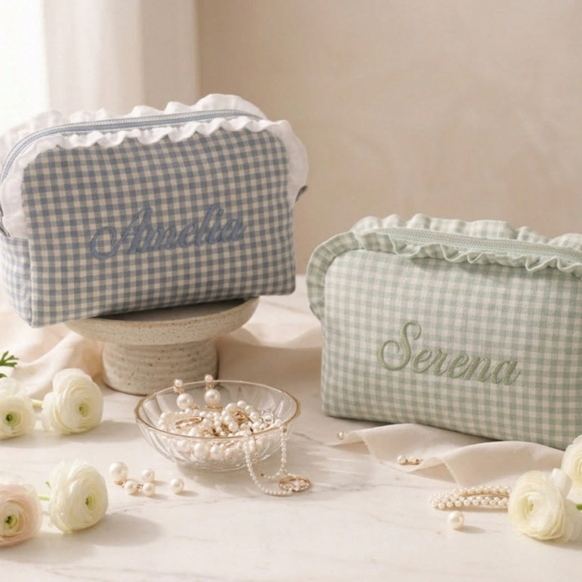 1PC Personalized Plaid Makeup Bag, Ruffle Edge Cosmetic Bag, Bridesmaid Gift, Customized Name Toiletry Bag, Best Friend Gift, Sisterhood Party Gift, Wedding Keepsake Gift, Birthday Gift, Mother's Day