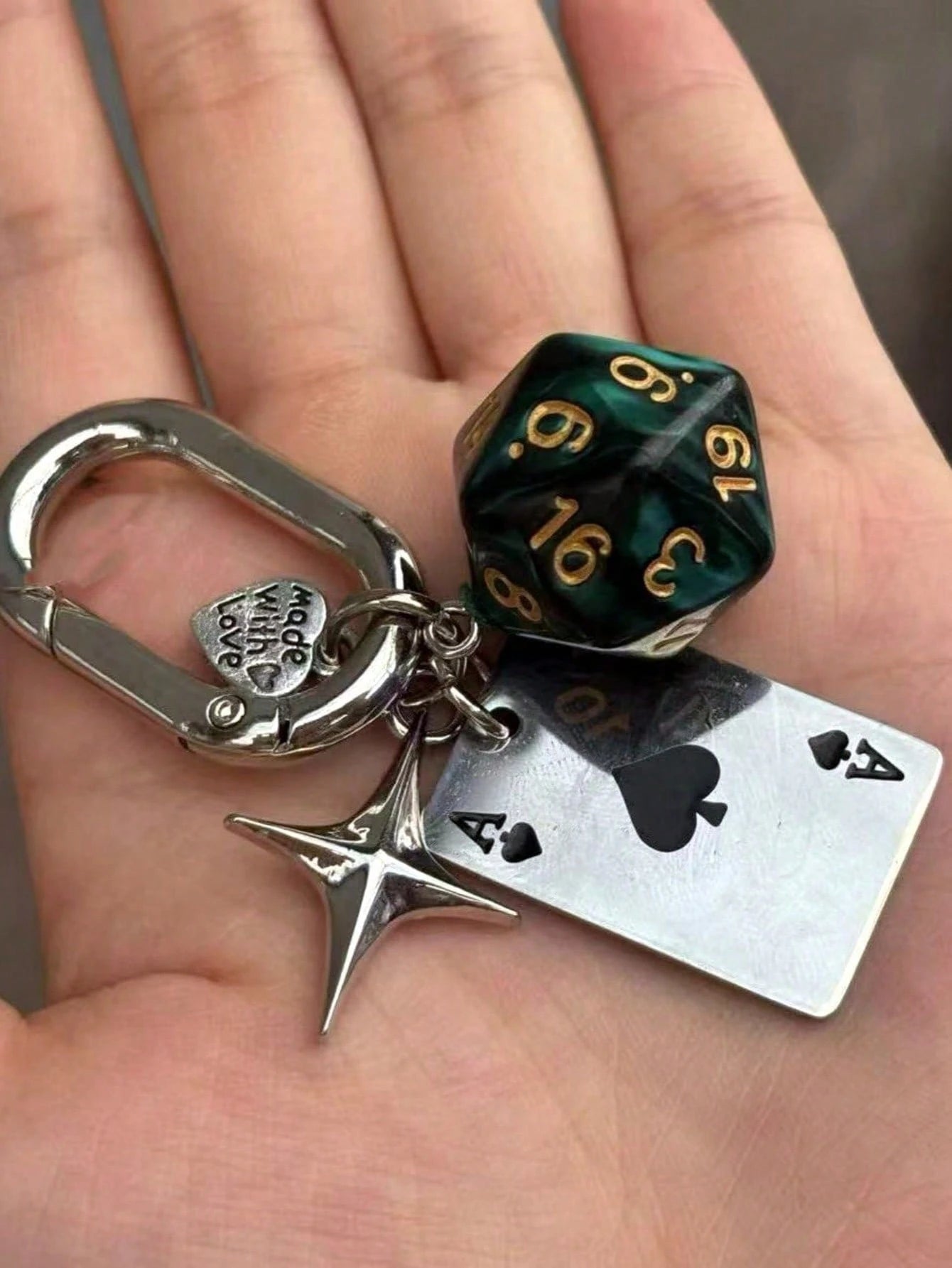 1pc Unisex New Creative Cartoon Dice Keychain Acrylic Playing Card Pendant Fashion Personalized Bag Charm Backpack Decor Keychain For Bag Car Accessories For Women