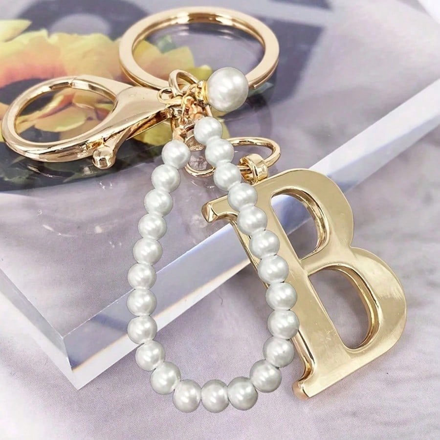Advanced Elegant Golden Pearl Letter Keychain, Letters A-Z Three-Dimensional Pendant, Elegant Pearl Chain Flash Diamond Fashion Alloy Keychain Ring