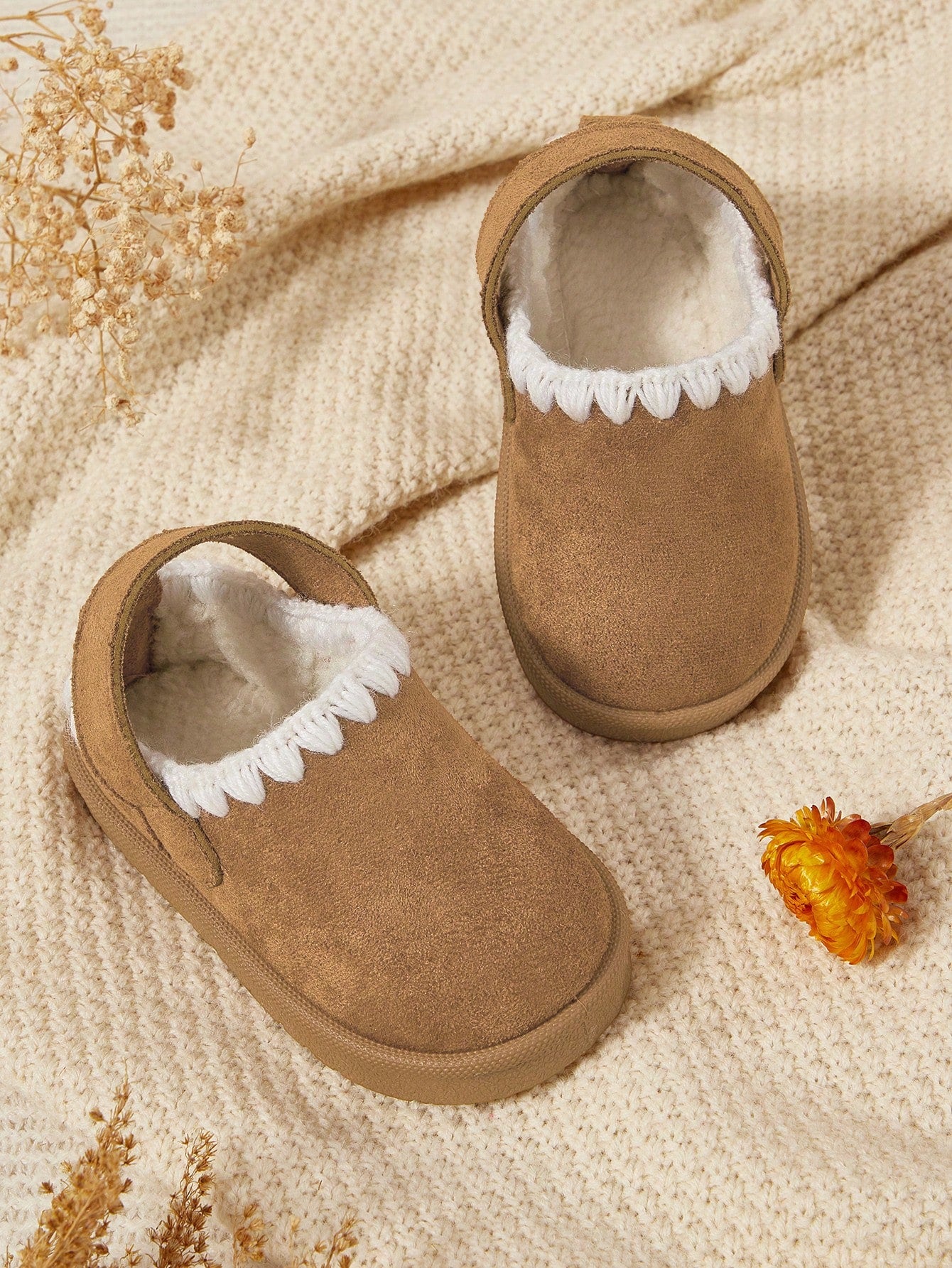 Cozy Pixies Girls Camel Lace Winter Warm Fur Slippers| Fashion Versatile Comfortable Lightweight| Easy-On Casual Style| Indoor Outdoor Home Wear