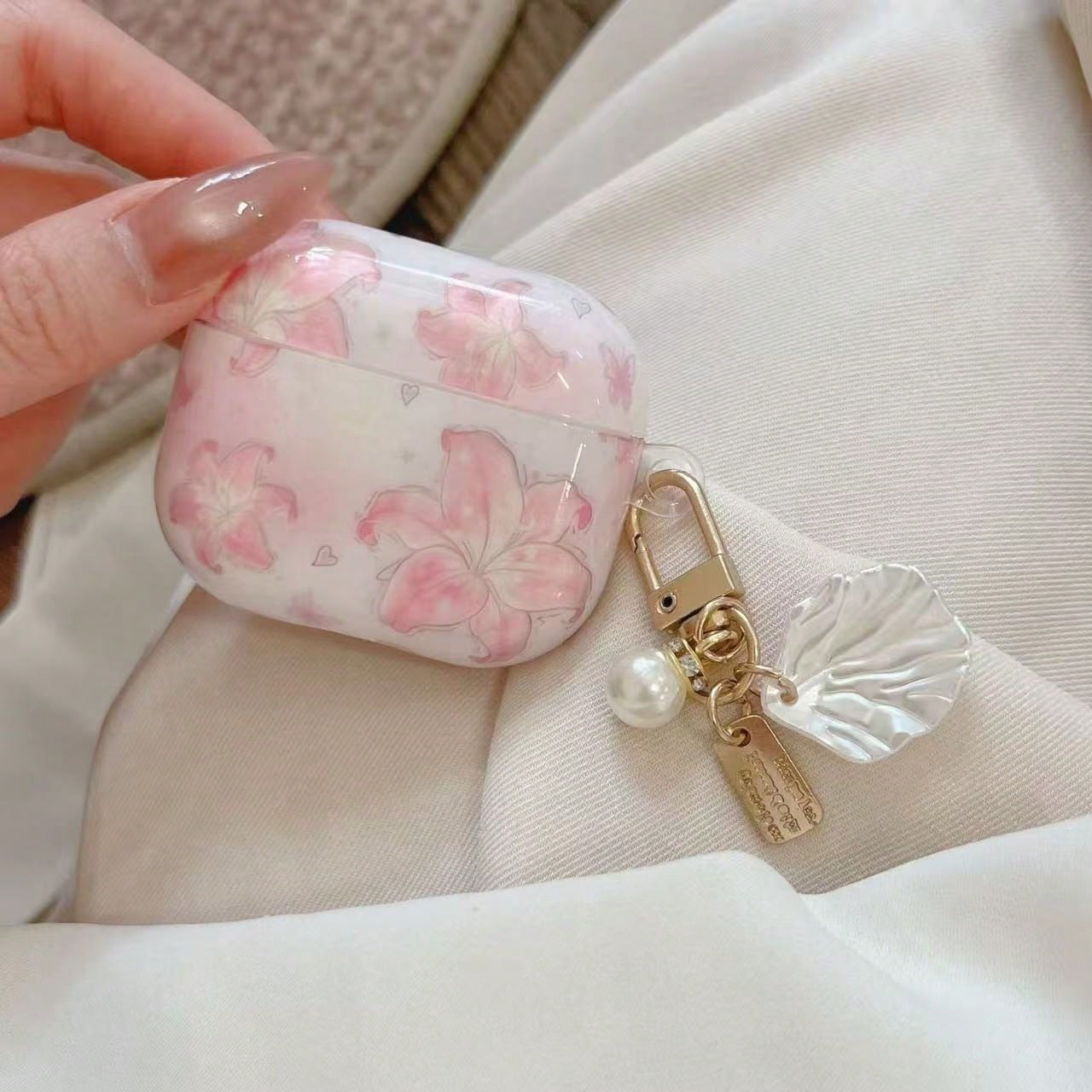 Fashionable New 3D Pink Lily Flower Single Shell Pearl Chain Pro 4 Protective Case, New Apple 2 Soft Shell, 3 Protective Cover, Pro 3 Bluetooth Earphone Case