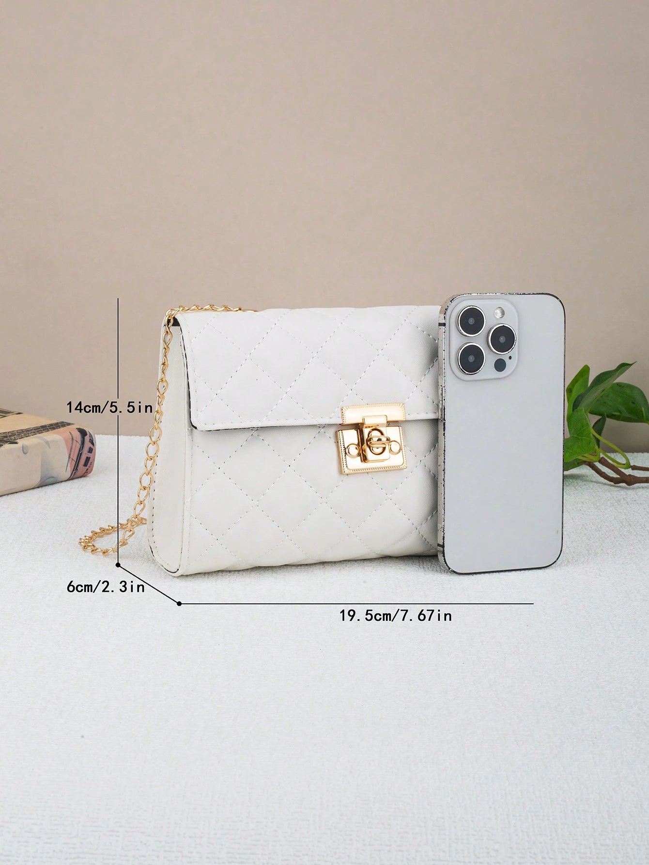 Large Capacity Quilted Chain Small Square Bag, Minimalist Style Quilted Lock Chain Bag, Elegant Elegant Shoulder Small Square Bag, Metal Lock Design Shoulder Crossbody Women's Bag, Suitable For Daily