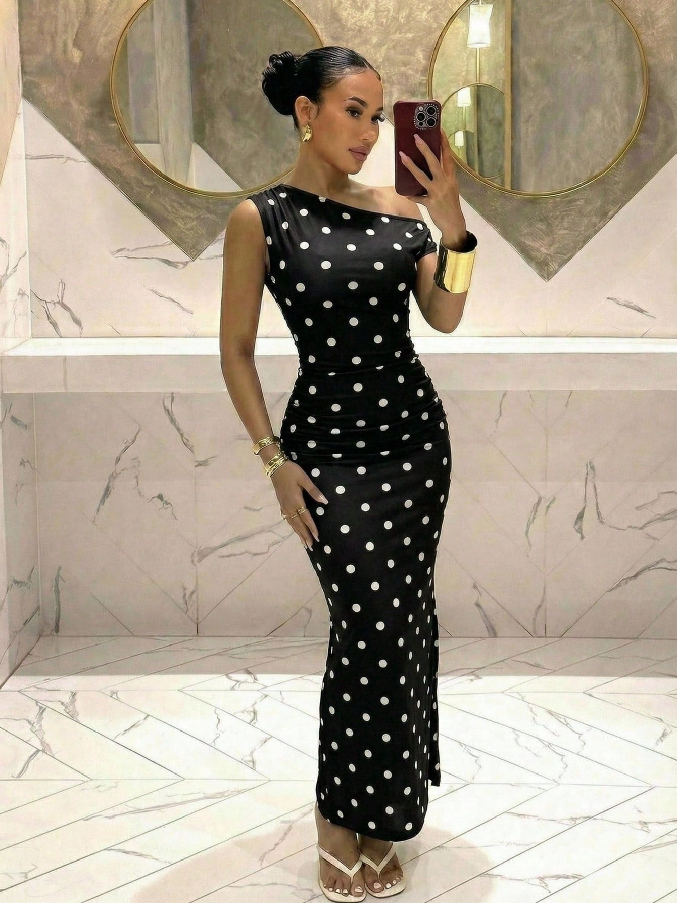 Slaydiva Women's Black And White Polka Dot Summer Elegant Vintage Party Night Out Dress, Asymmetric One Shoulder Sleeveless Ruched Waist Bodycon Maxi Formal