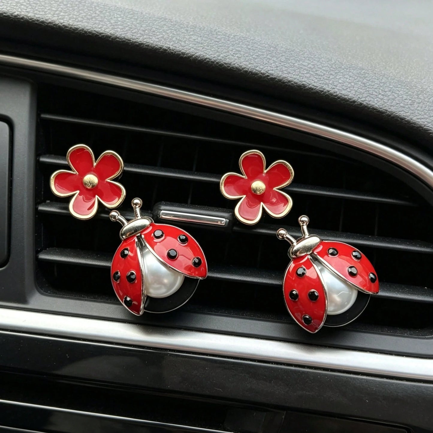 1/2/4pcs Ladybug Car Air Vent Decor, Seven-Star Bug & Daisy Car Vent Clip, Fun Insect Aroma Diffuser Clip, Without Scent Pad