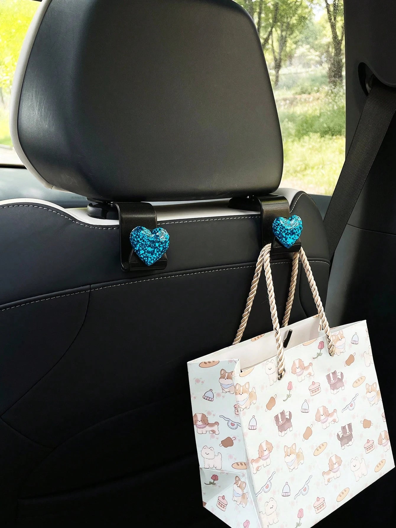 1/2pcs Heart-Shaped Car Hook Glitter Resin Accessory Decoration Car Seat Back Hook Car Interior Storage Multi-Function Car Interior Supplies