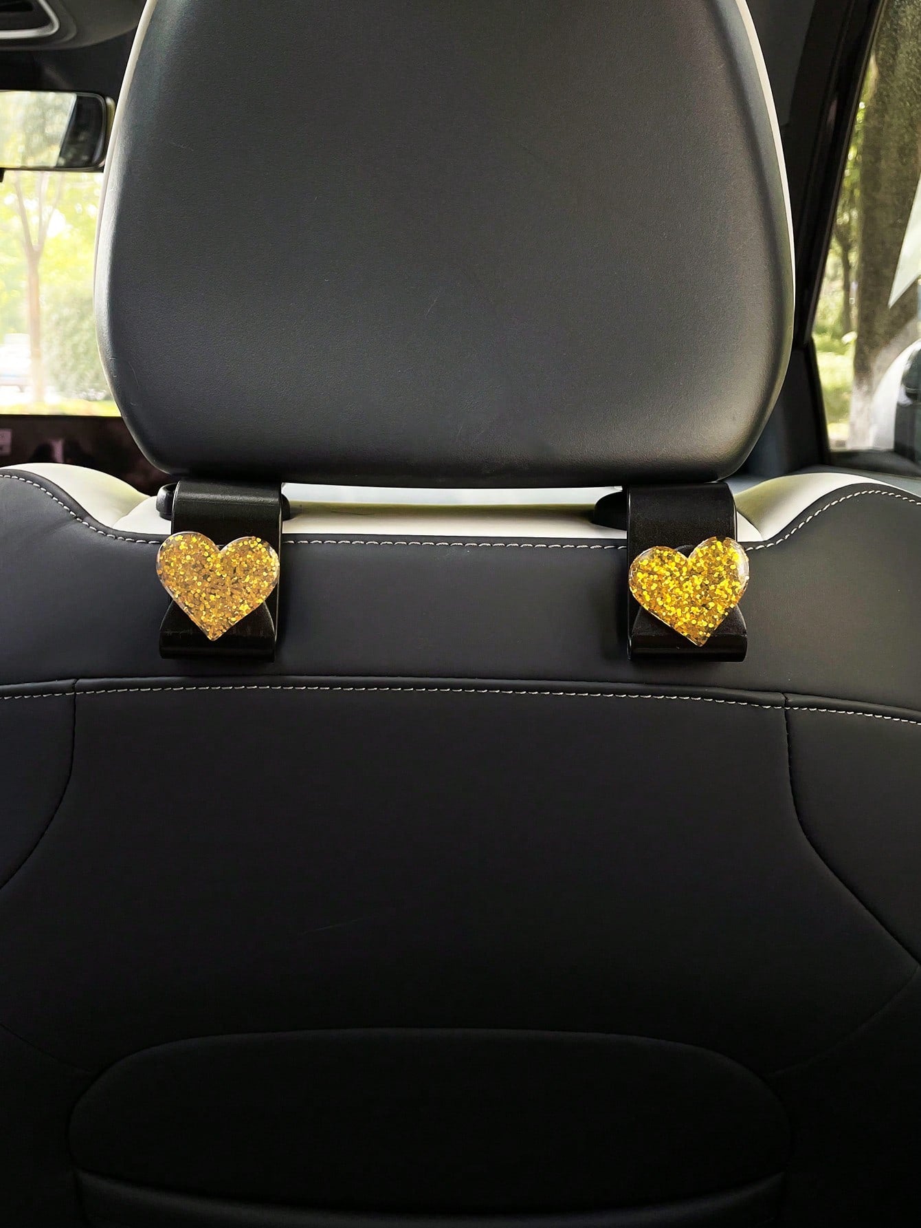1/2pcs Heart-Shaped Car Hook Glitter Resin Accessory Decoration Car Seat Back Hook Car Interior Storage Multi-Function Car Interior Supplies