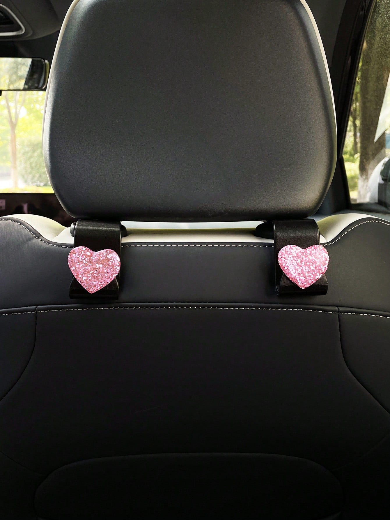 1/2pcs Heart-Shaped Car Hook Glitter Resin Accessory Decoration Car Seat Back Hook Car Interior Storage Multi-Function Car Interior Supplies