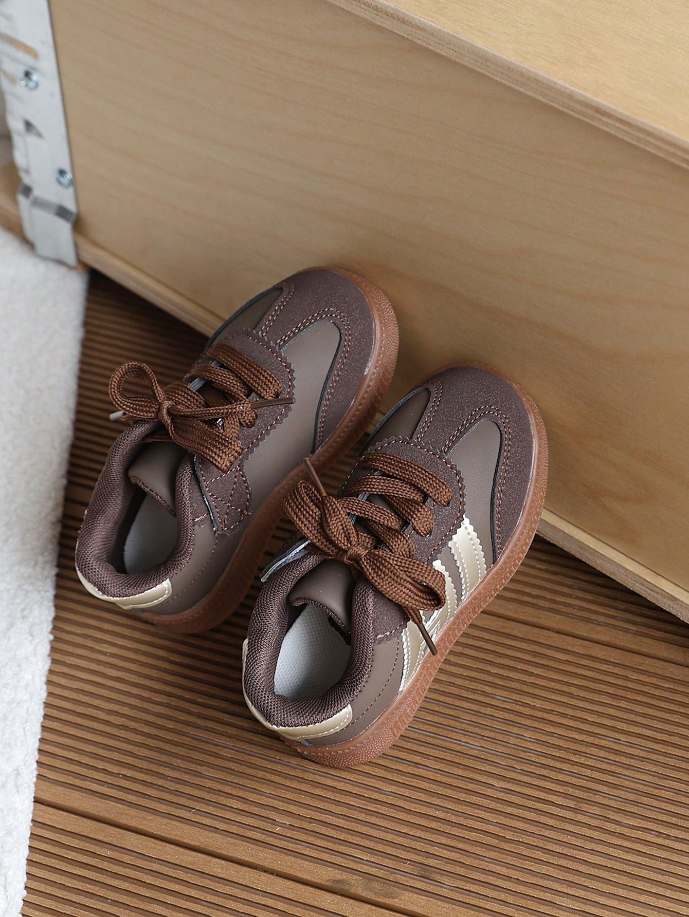 1 Pair Kids' Colorblock Training Shoes, Spring/Autumn New Soft Sole Anti-Slip Baby Sneakers