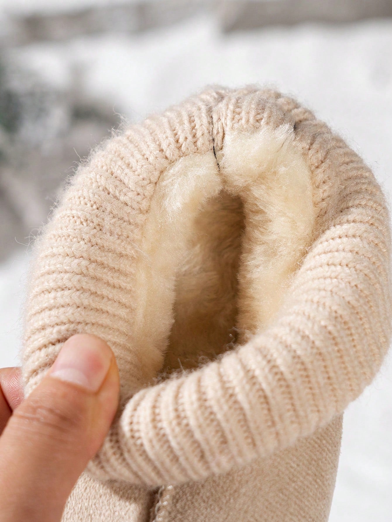 1 Pair Kids Knitted Collar Snow Boots, Winter New Style Anti-Slip Baby Warm Boots, Classic Maillard Short Tube Snow Boots For Boys And Girls