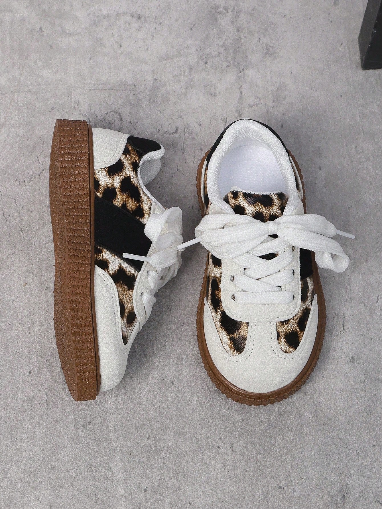 1 Pair New Soft-Sole Leopard Print Children's Casual Sports Shoes, Unisex Toddler Vintage Patchwork Non-Slip Running Shoes For Spring & Autumn