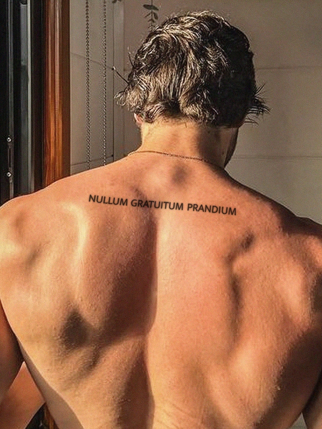 1 PC Men's Latin Letter Temporary Tattoo Stickers, Classic Text "NULLUM GRATUITUM PRANDIUM" Black Font Waterproof Body Tattoos For Forearm Wrist Rib Arm Decor, Text Tattoo Per Sheet