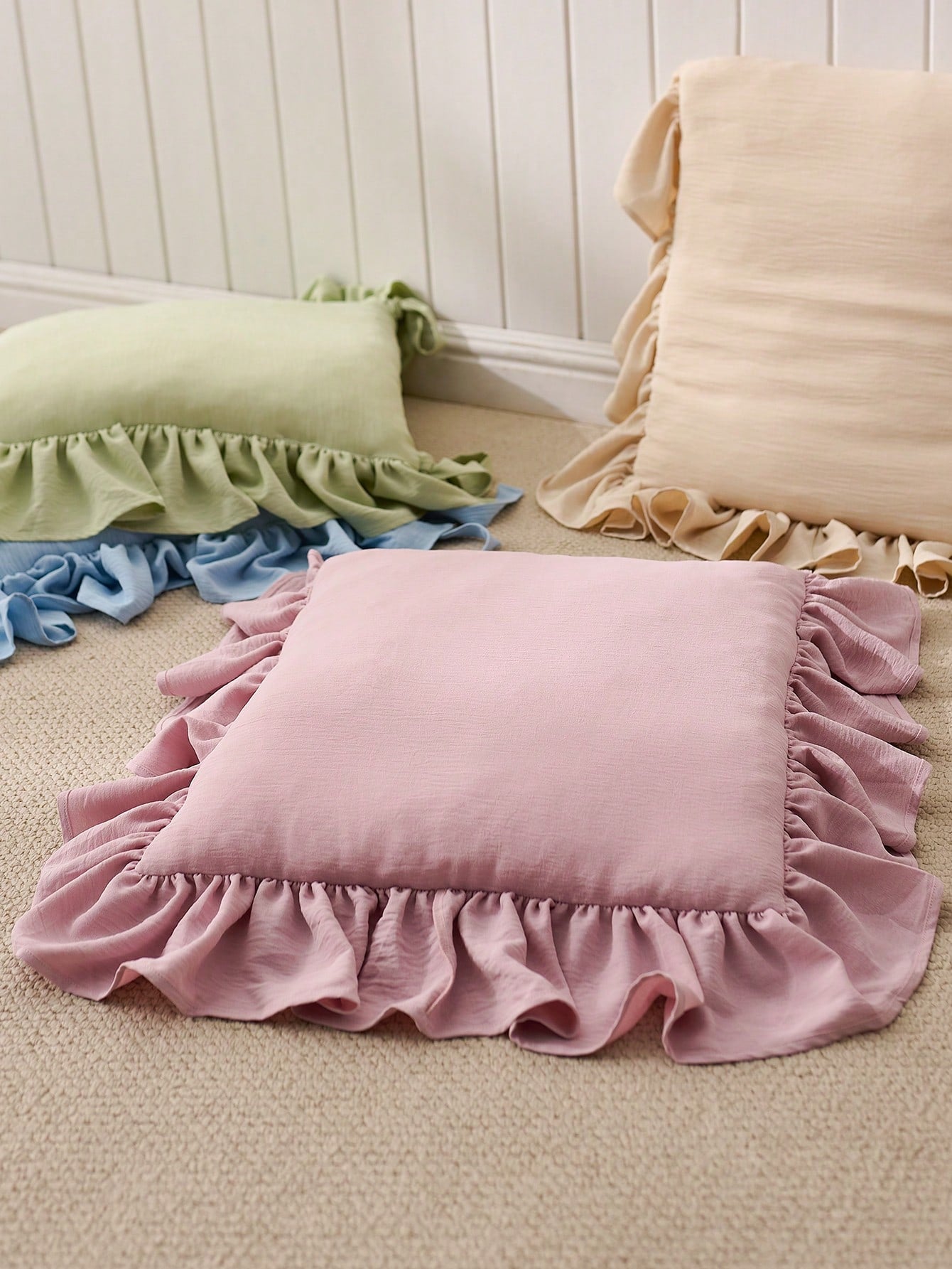 1 Piece, Lotus Leaf Lace Seat Cushion, Dining Chair Cushion With Cushion Core Belt, Strap Can Be Fixed, Comfortable And Non-Slip, Universal In All Seasons