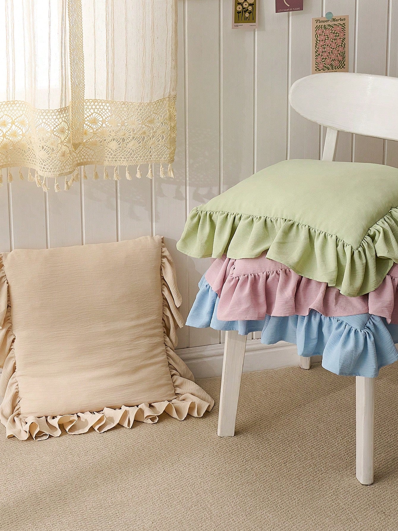 1 Piece, Lotus Leaf Lace Seat Cushion, Dining Chair Cushion With Cushion Core Belt, Strap Can Be Fixed, Comfortable And Non-Slip, Universal In All Seasons
