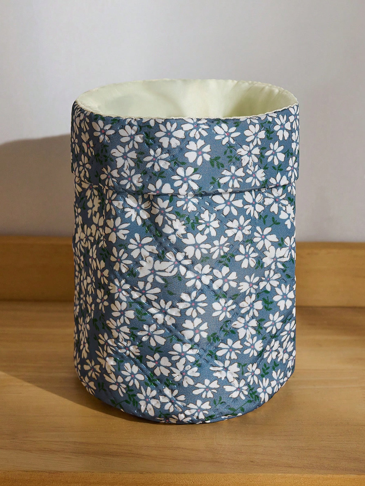 1 Piece, Oxford Cloth Embossed New Natural Pastoral Style Small Flower Pattern Cosmetic Bag, Easy To Carry For Short Trips, Storage Bag, Suitable For Going Out For Storage