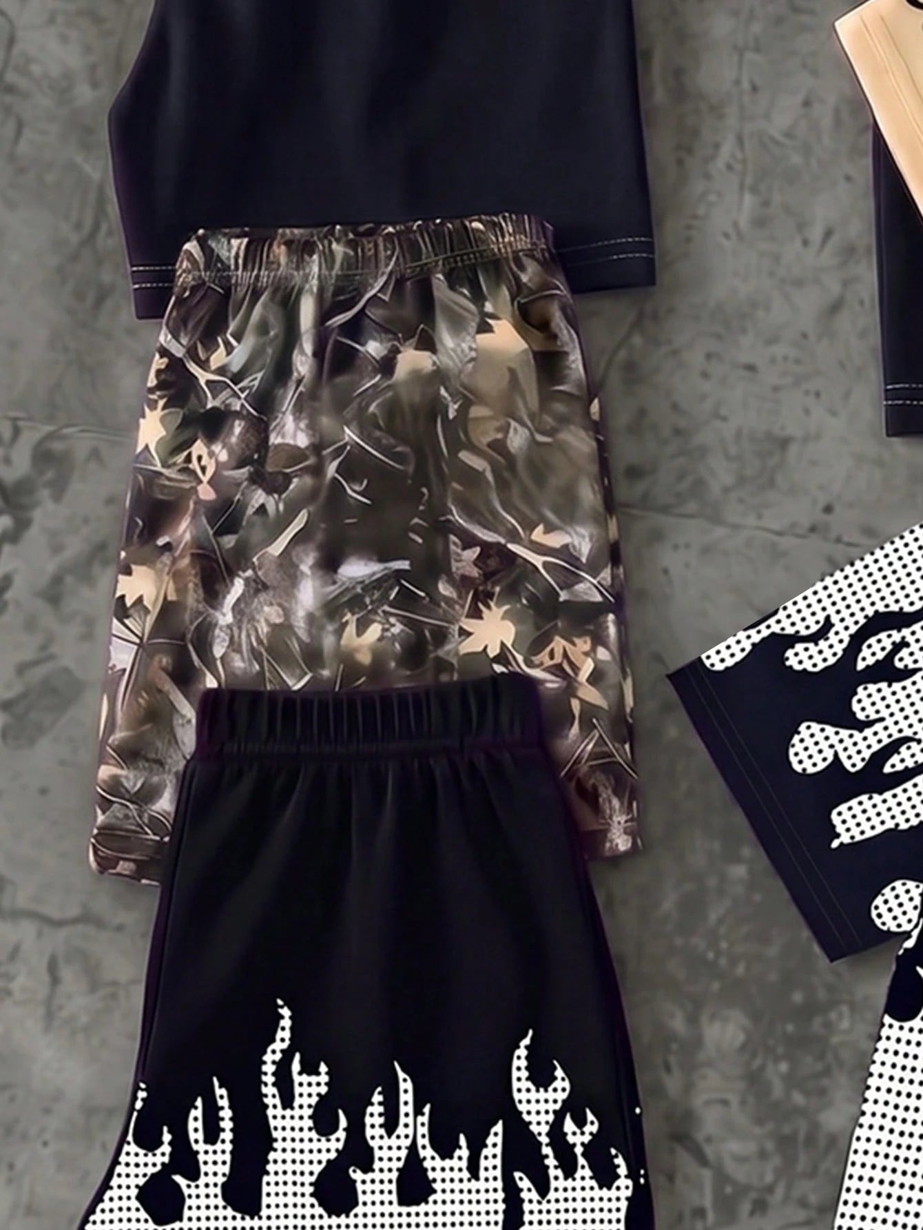 1 Random Set,, Street Fashion Cool Statue Of Liberty Graphic English Print T-Shirt And Matching Shorts Set, Suitable For Summer Outings