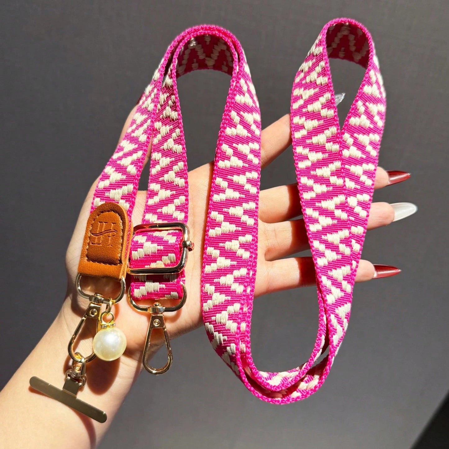 1 Set Original Embroidered Wide Pressure-Relieving Phone Lanyard, Adjustable Crossbody Neck Strap, Durable Camera Bag Shoulder Strap, Suitable For Outdoor Travel, Hiking, Unisex, Short Phone Holder, S