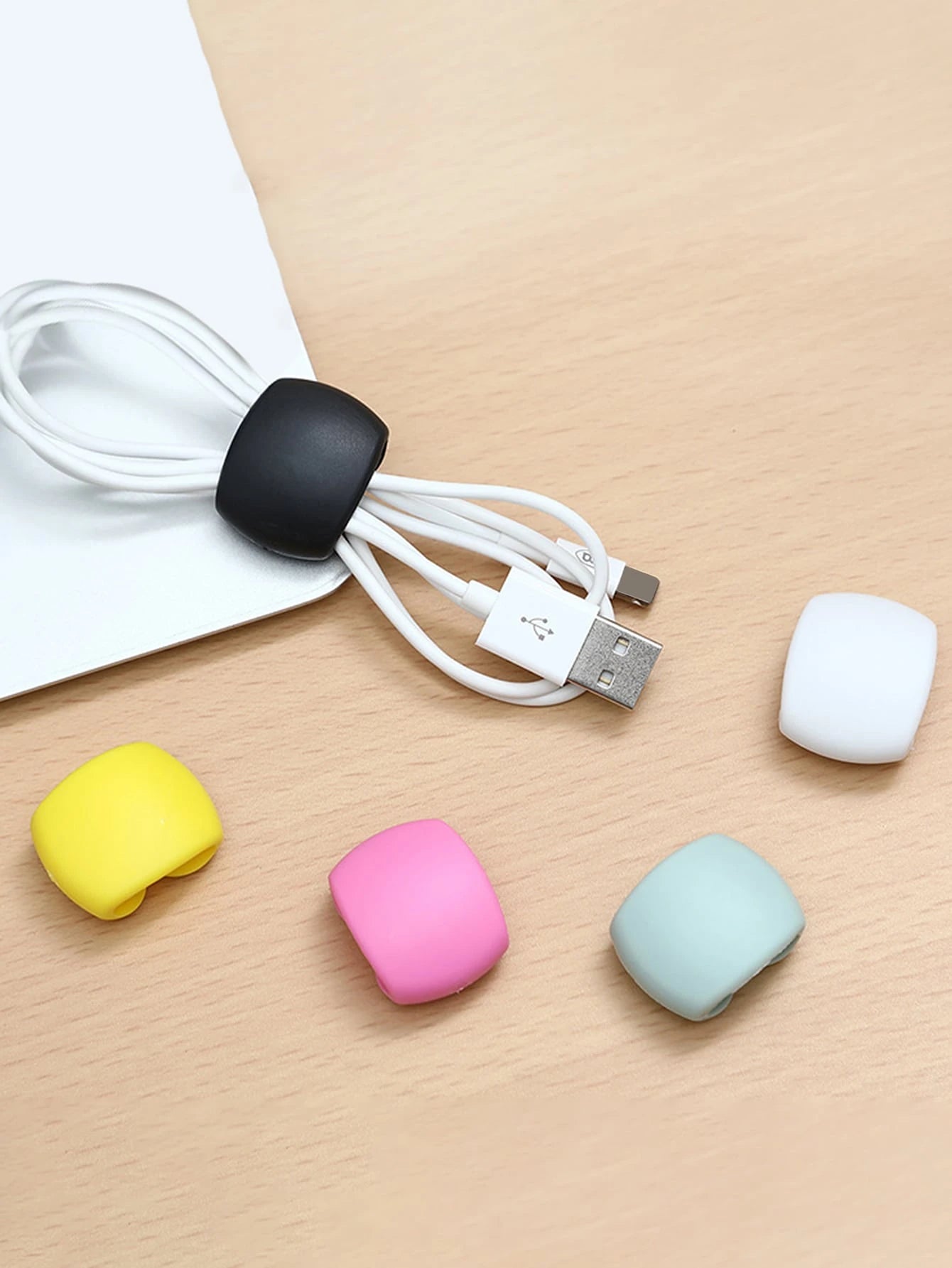 15pcs Black Cable Organizer Clips, Earphone & Charging Cord Winder Clips, Minimalist Multi-Function Cord Wrap Clips
