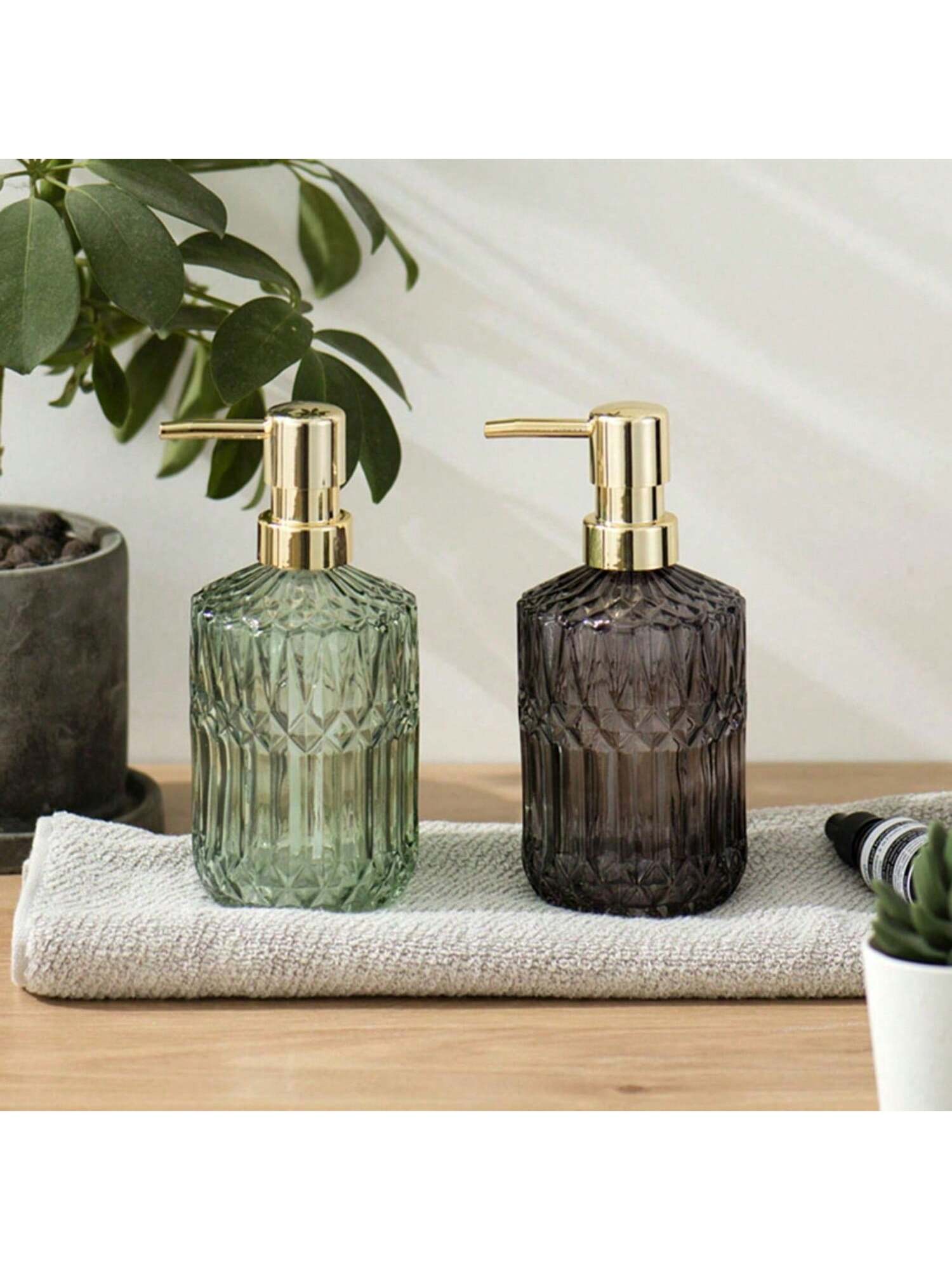 1pc 13.32oz Glass Pump Soap Dispenser, Refillable Bathroom Bottle For Hand Soap, Body Wash, Shampoo, Home Bathroom Decor Accessory- Great Housewarming Gift, Fall Decor, Back To School Gift