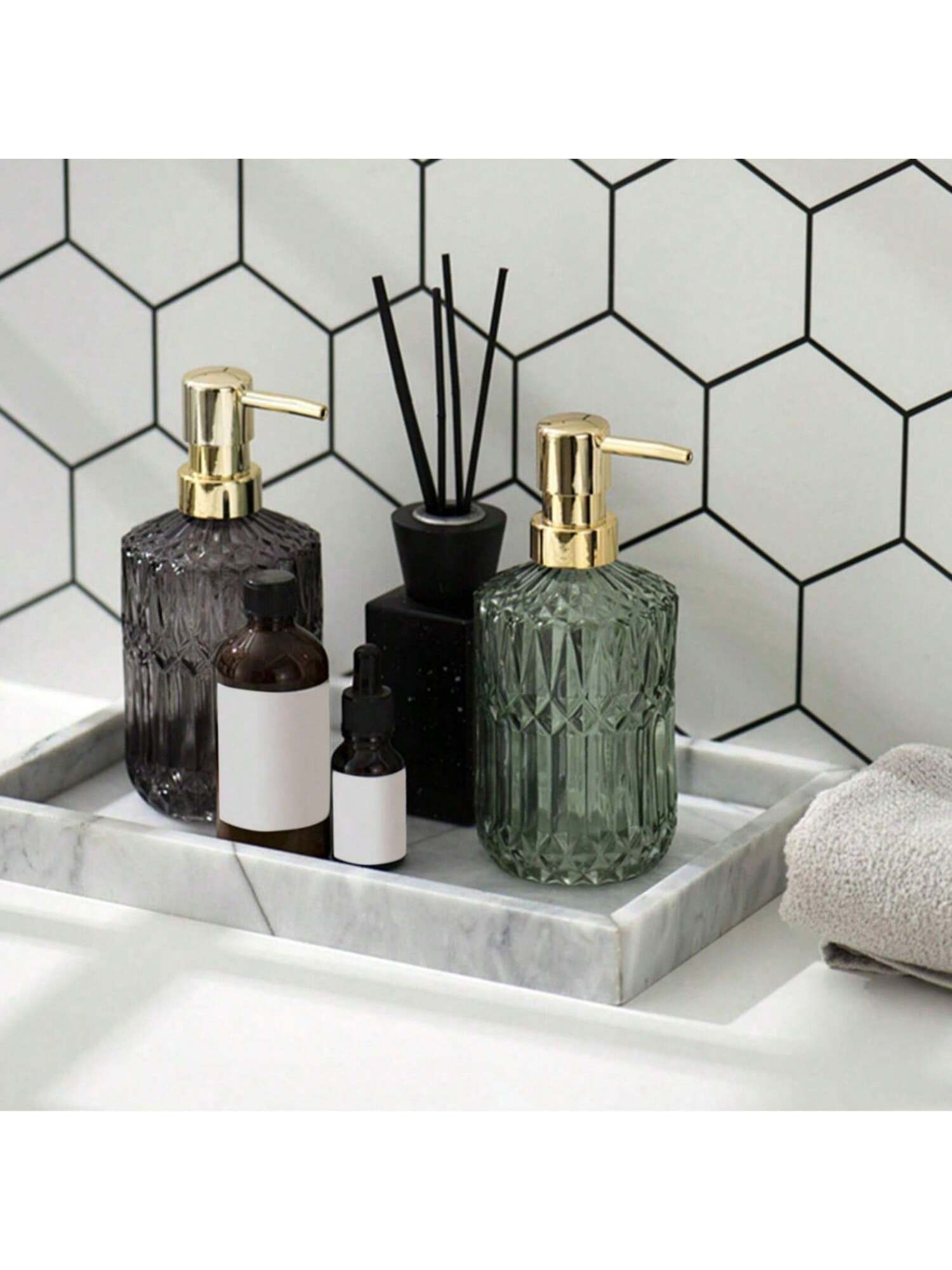 1pc 13.32oz Glass Pump Soap Dispenser, Refillable Bathroom Bottle For Hand Soap, Body Wash, Shampoo, Home Bathroom Decor Accessory- Great Housewarming Gift, Fall Decor, Back To School Gift