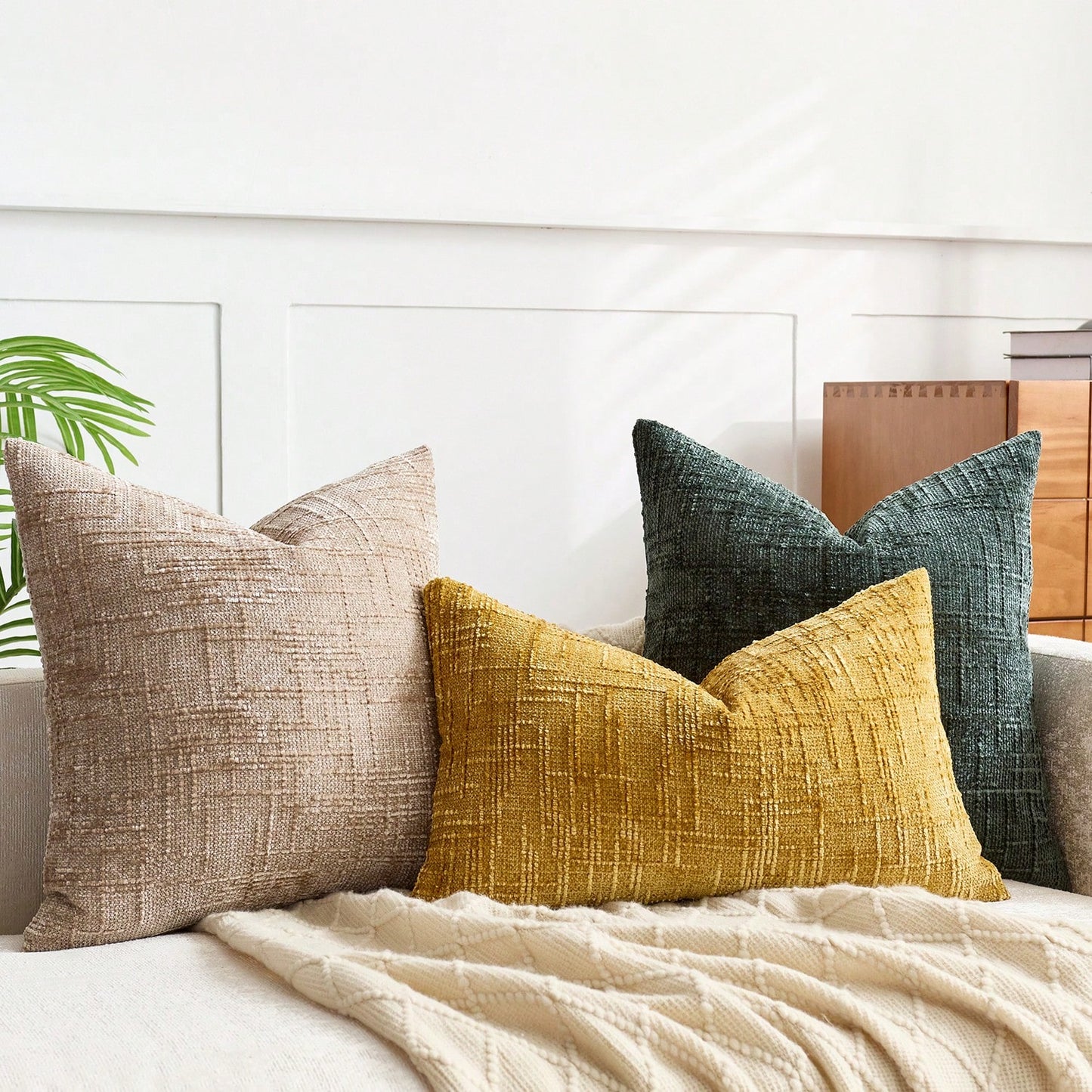 1pc/2pcs Beige (Pillow Insert Not Included) Vintage Chenille Striped Throw Pillow Cover, 100% Polyester Woven Zippered Pillowcase, Machine Washable, Geometric Pattern Decorative Cushion Cover For Sofa