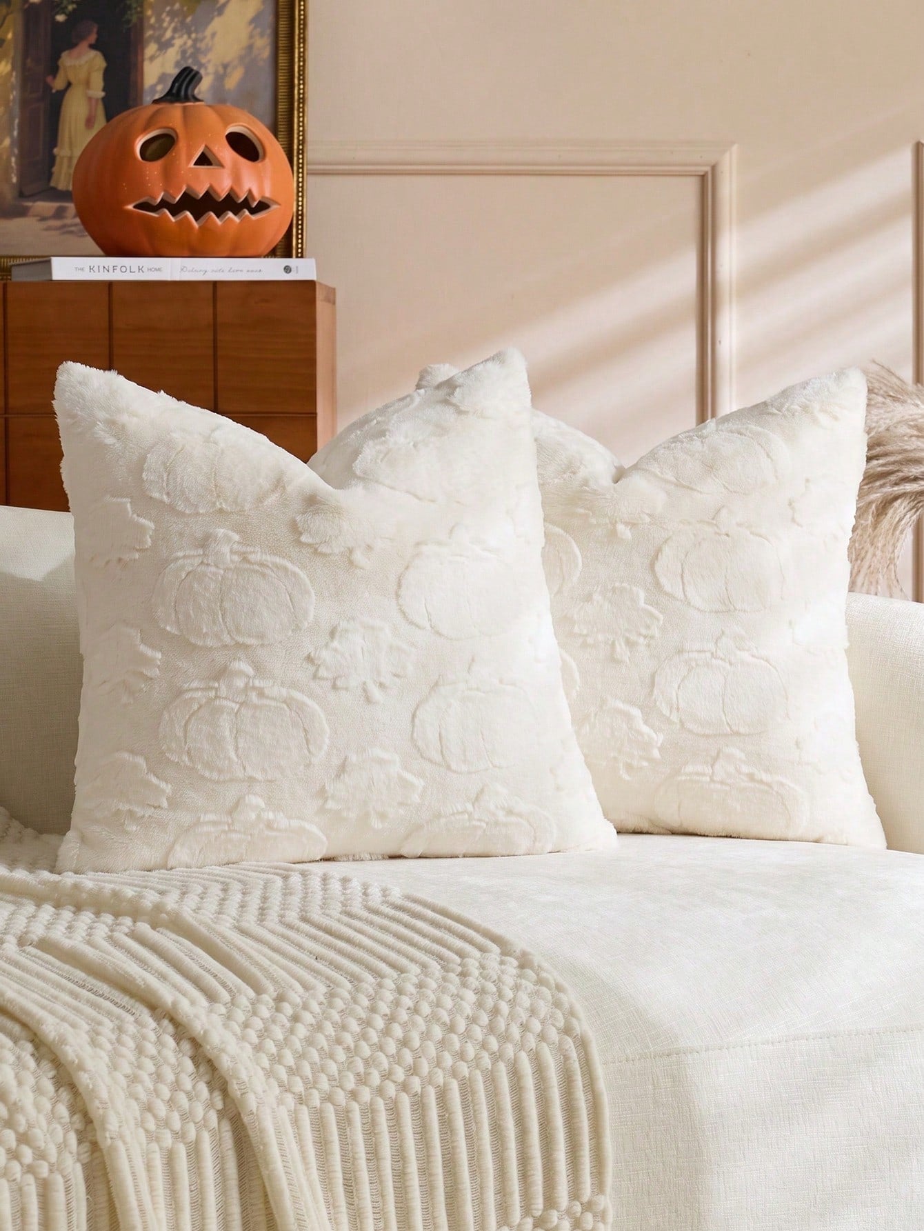 1pc/2pcs Halloween Beige Pumpkin Maple Leaf Decorative Pillow Case, Soft Faux Fur Front, Dutch Velvet Back, Square Cushion Cover, Holiday Home Decor Pillowcase, Soft Comfortable Velvet Fabric, Modern