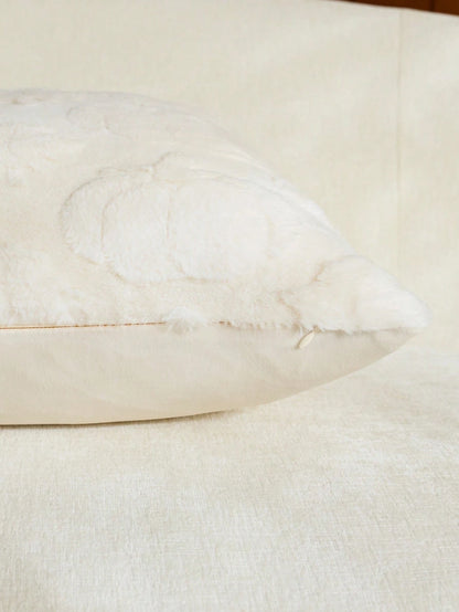 1pc/2pcs Halloween Beige Pumpkin Maple Leaf Decorative Pillow Case, Soft Faux Fur Front, Dutch Velvet Back, Square Cushion Cover, Holiday Home Decor Pillowcase, Soft Comfortable Velvet Fabric, Modern
