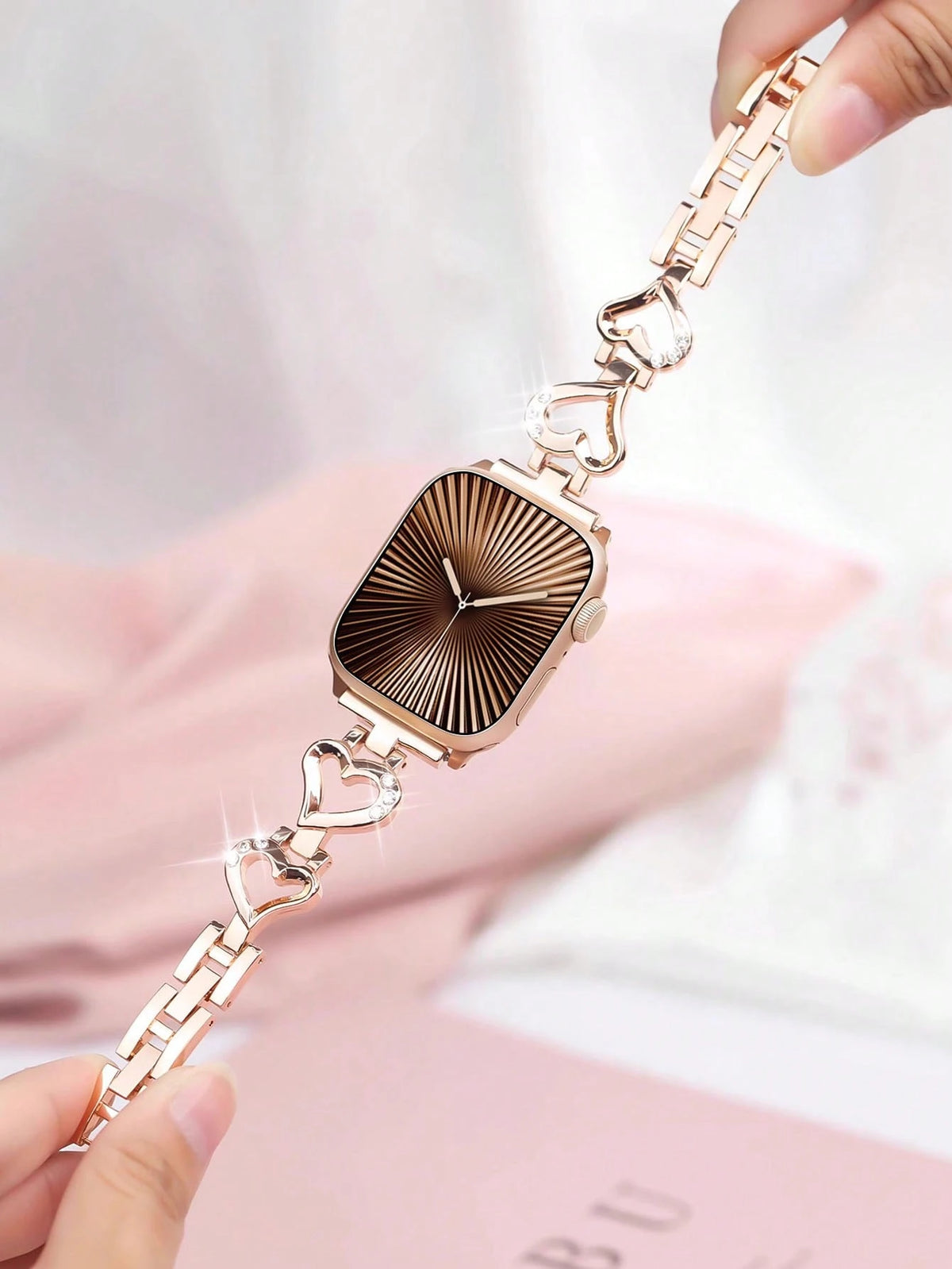 1pc 38mm/40mm/41mm/42mm/44mm/45mm/46mm/49mm Compatible Band, Rose Gold Metal Hollow Heart-Shaped Crystal Jewelry Glitter Bling Smartwatch Strap, Suitable For Women, Gifts For Girlfriend, Wife, Family