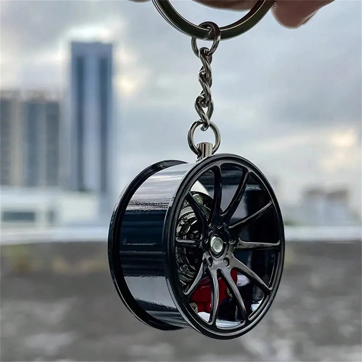 1pc Brake 360 Rotating Car Keychain Pendant, Creative Car Keychain Decoration, A Unique Gift For Car Lovers