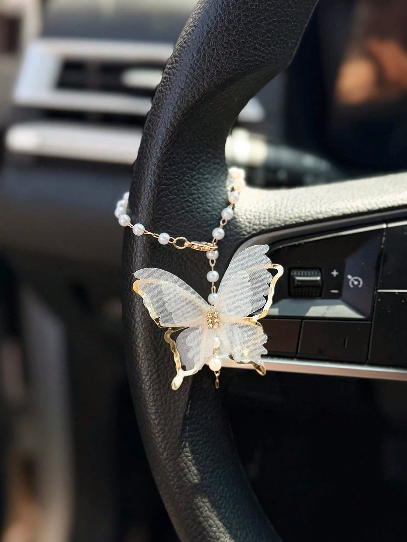 1pc Butterfly Shaped Car Steering Wheel Hanging Decor, Car Interior Accessory