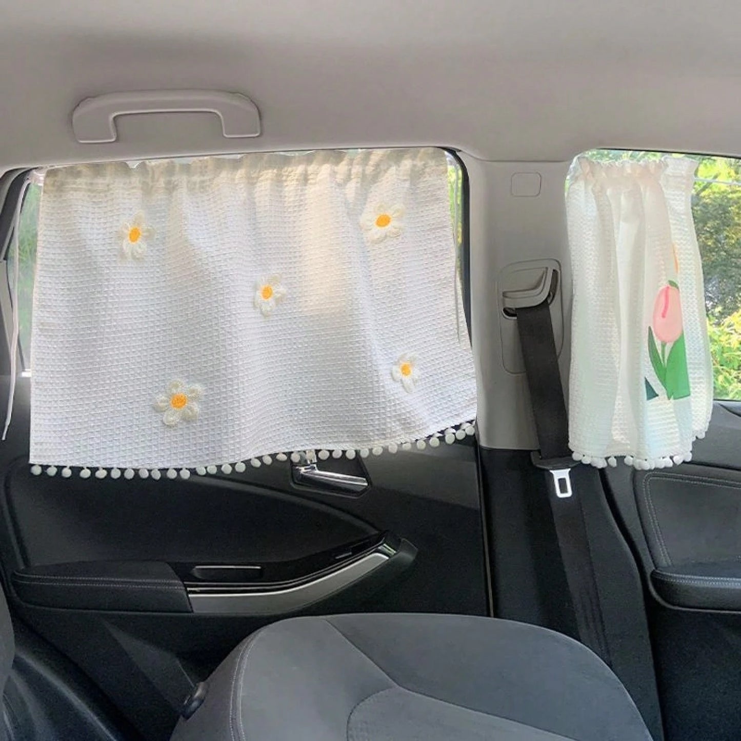 1PC Car Sunshade Curtain In A Fresh And Simple Style, Suction Cup Type, For Sun Protection And Heat Insulation Inside The Car, Suitable For Children