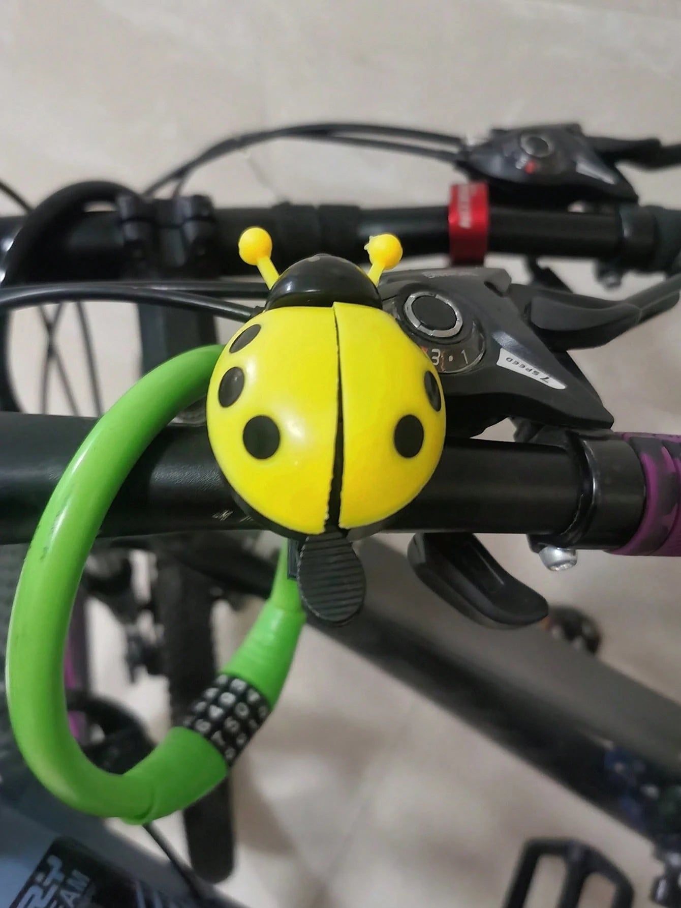 1pc Cartoon Beetle/Ladybug Bicycle Bell, Motorcycle Bell, Bike Bell, Clear And Bright Sound, Suitable For Mountain Bike/City Bike/Motorcycle Accessories, Anti-Rust, Bicycle Decoration, Korean Pop Musi