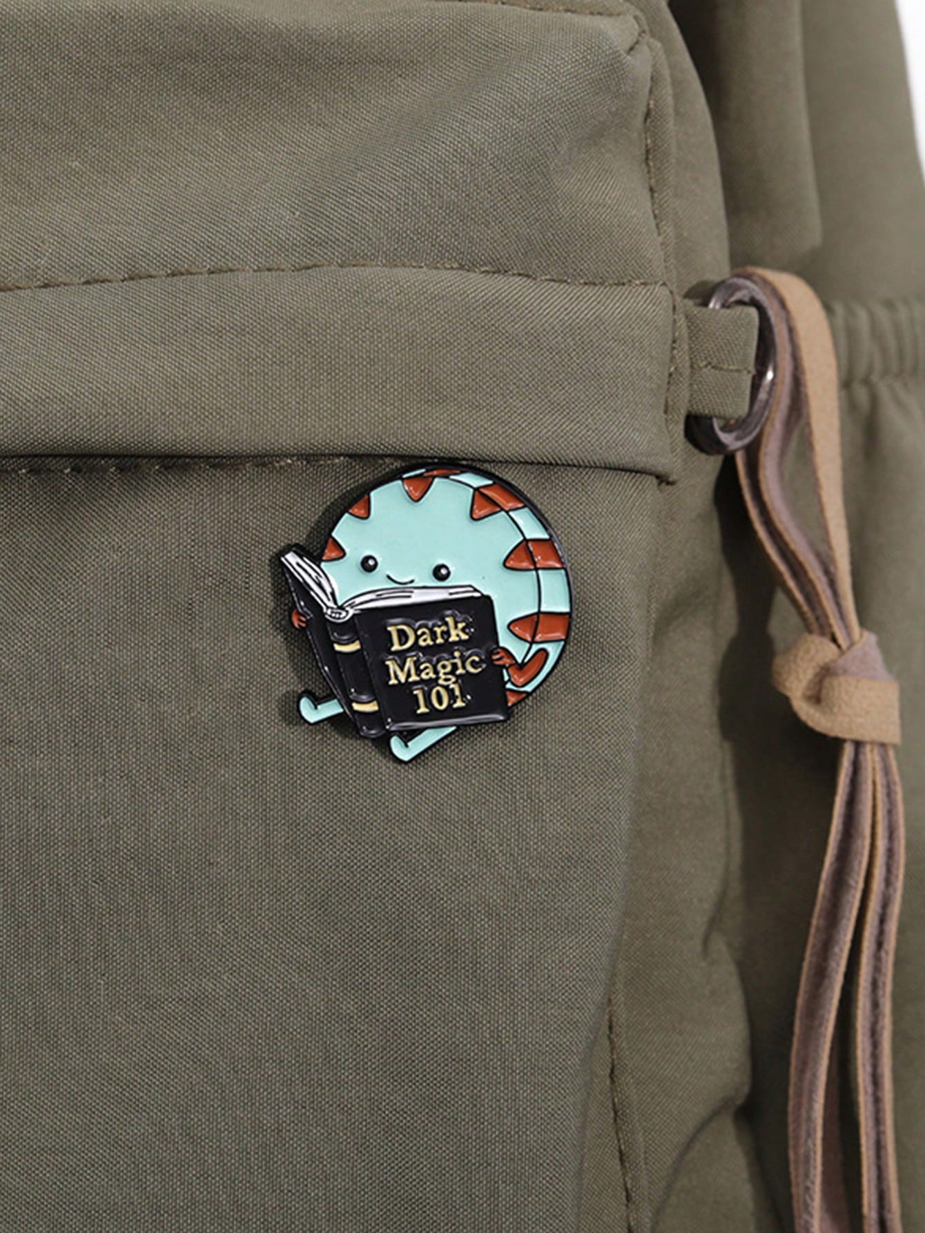 1pc Cartoon Creative Enamel Brooch, Dark Magic Book Brooch, Cartoon Backpack Badge, Suitable For Backpacks, Hats, Clothing Decoration Pin For Clothes Bag Charm School Kpop Teacher Supplies Bag Charms