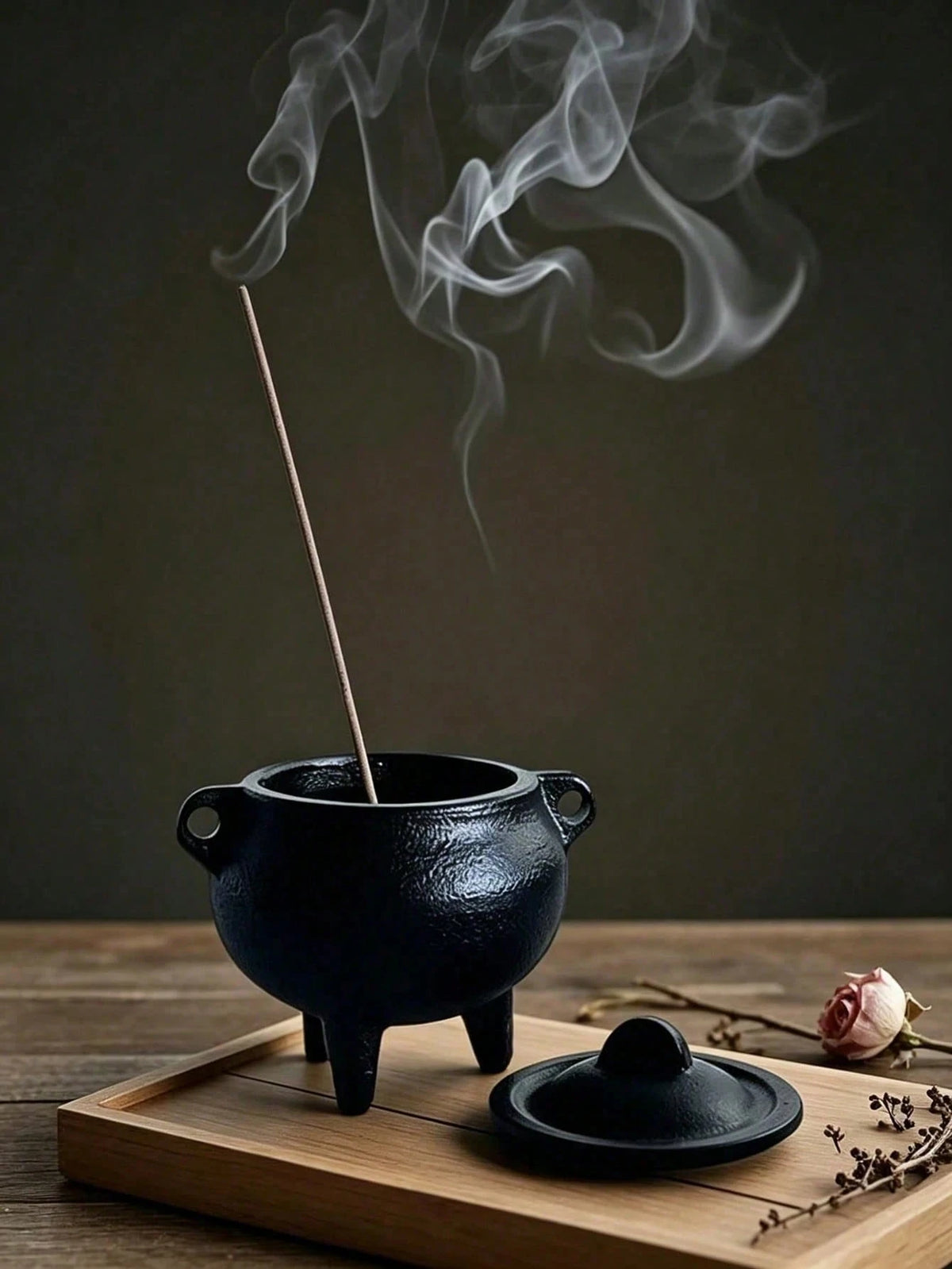 1pc Cast Iron Incense Burner With Lid, Three-Legged Sage And Palo Santo Incense Holder, Portable Meditation Purification Bowl, Home Space Purification, Vintage Desktop Decor Ritual Ornament, Suitable