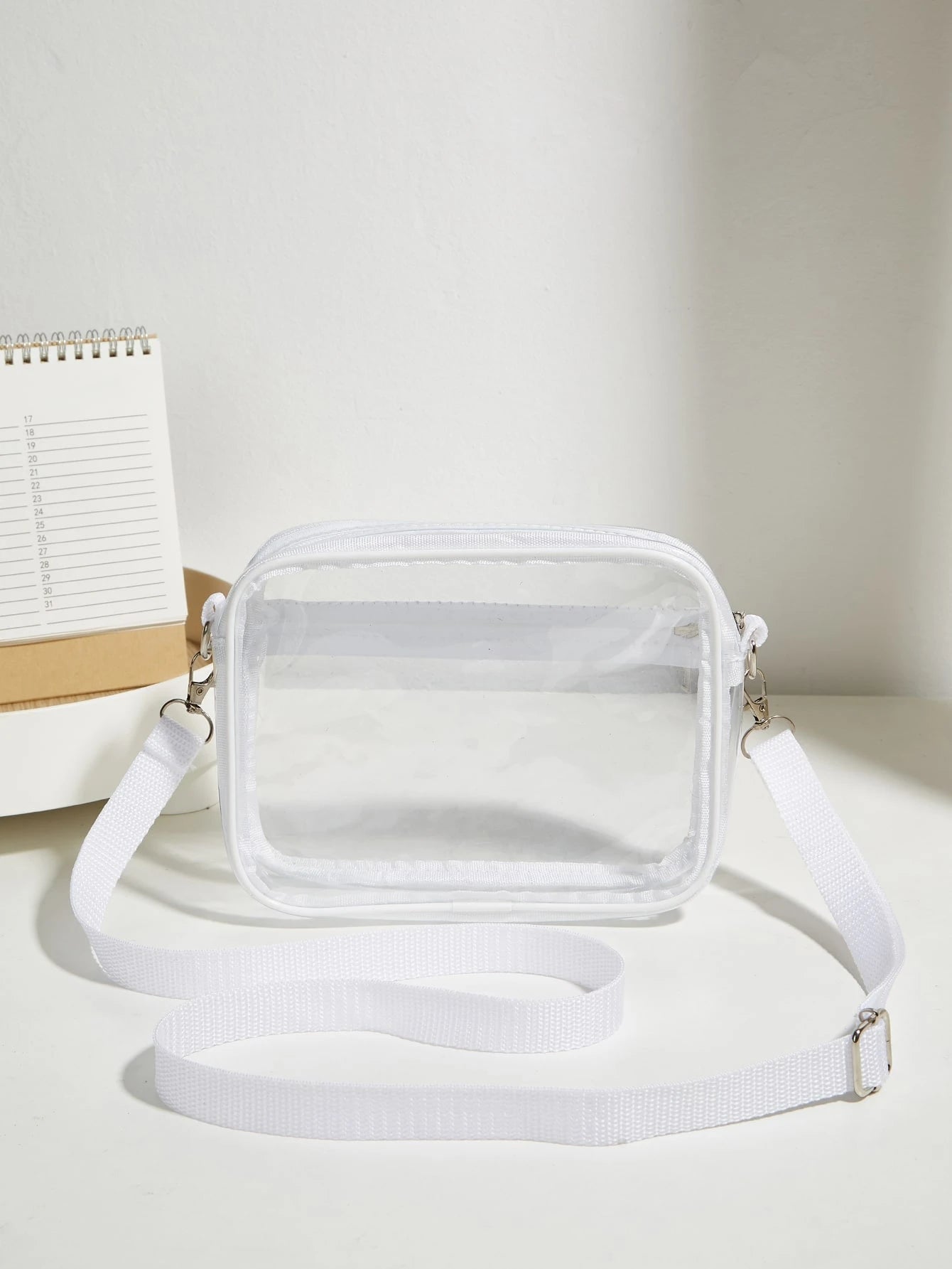1PC Casual Fashionable PVC Transparent Shoulder Bag Suitable For Beach Concert Mini And Fashionable Pvc Zip Shoulder Bag Stadium Approved 12*12*6 Clear Transparent Purse Bag For Concerts Sports Events