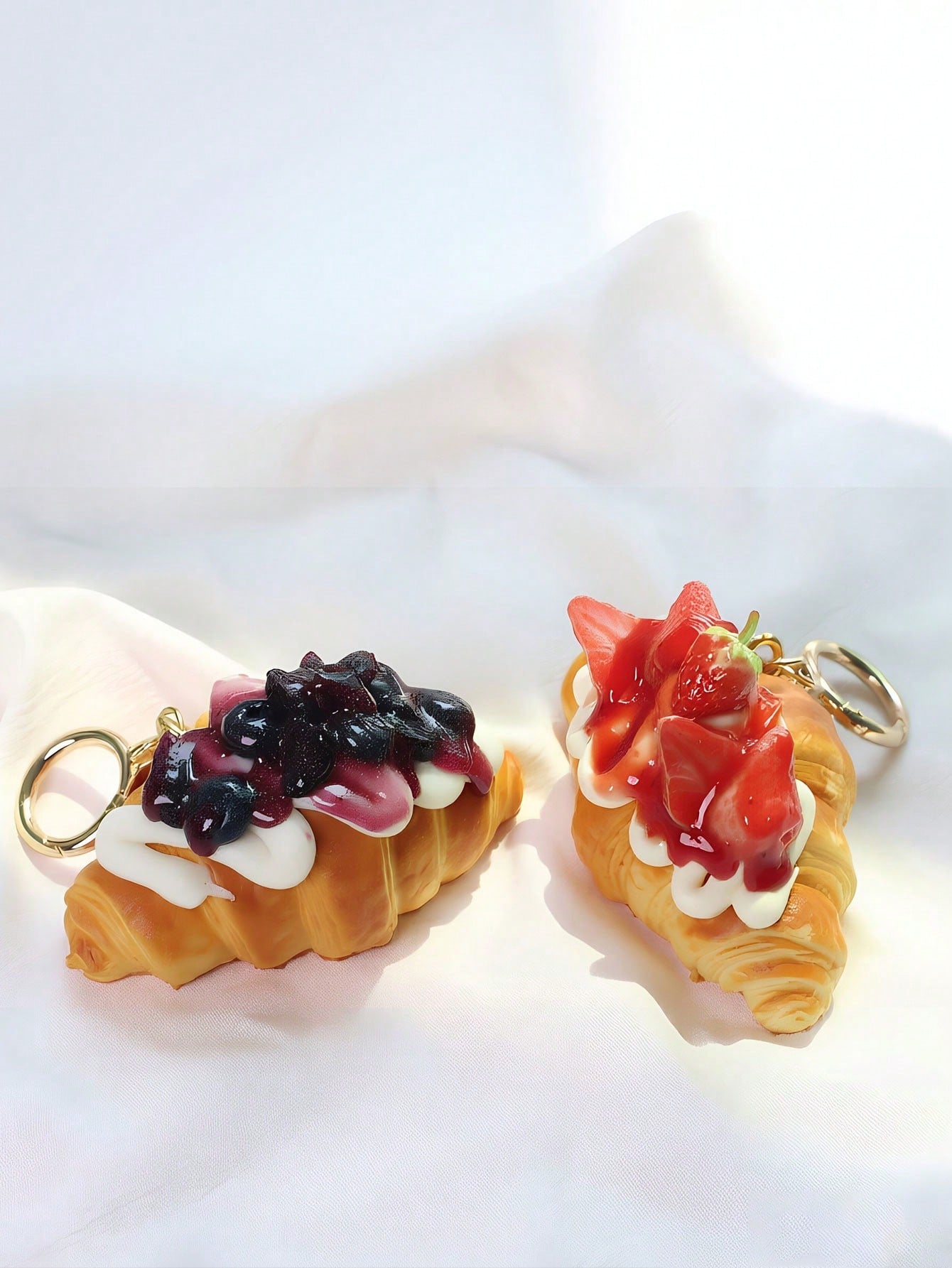 1pc Creative Food Cake Keychain, Cute Simulated Ice Cream Cup Shaped Keychain Pendant Gift For Girl