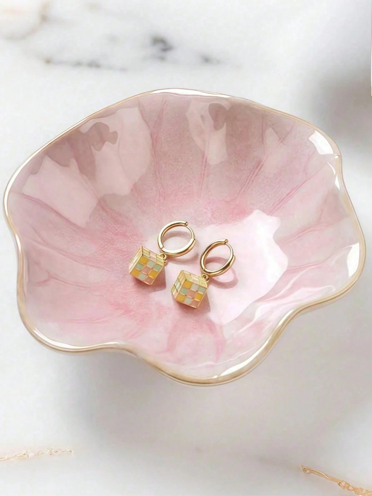 1pc Elegant Ceramic Lotus Leaf Jewelry Storage Tray, Can Hold Earrings, Rings, Keys And Small Accessories, Ideal Gift For Birthday, New Year And Valentine's Day, Fashionable Desktop Storage Solution