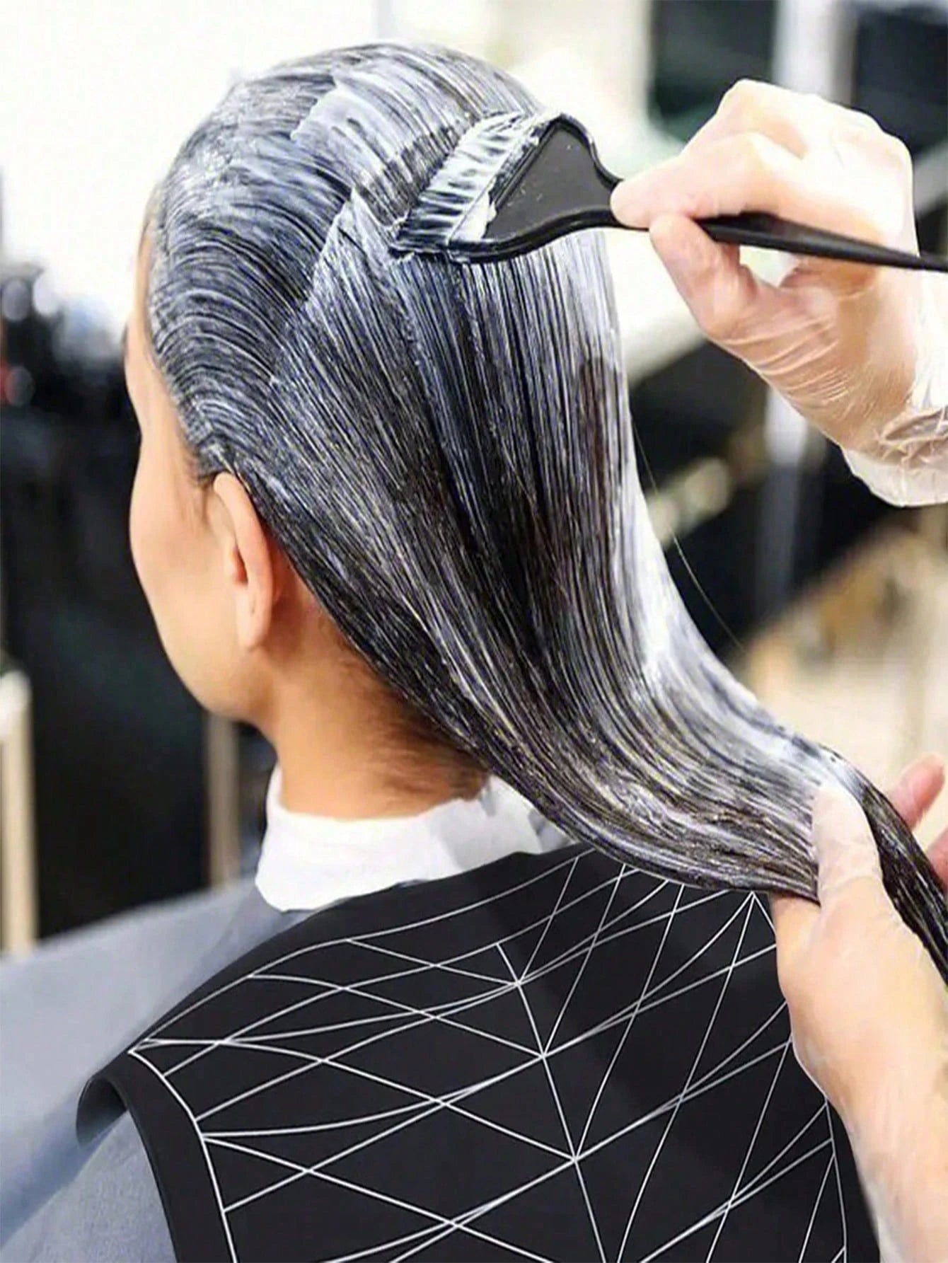 1pc Extra Large Silicone Haircutting Cape, Anti-Hair Breakage Neck Guard, Hair Perming Shoulder Pad, Hairdressing Tool (Suitable For Halloween, Costume Party, Holiday Cosplay, Trick Or Treat Events)