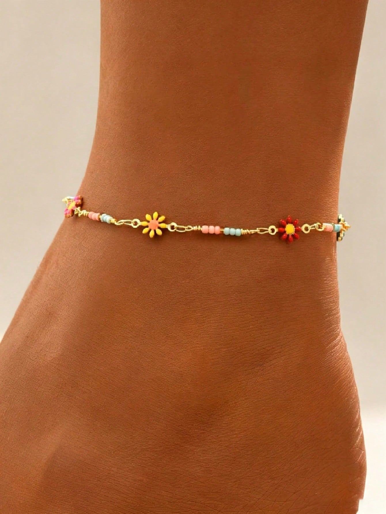 1pc Fashion Minimalist Colorful Daisy Bracelet, Bohemian Style Beach Floral Accessory, Suitable For Women