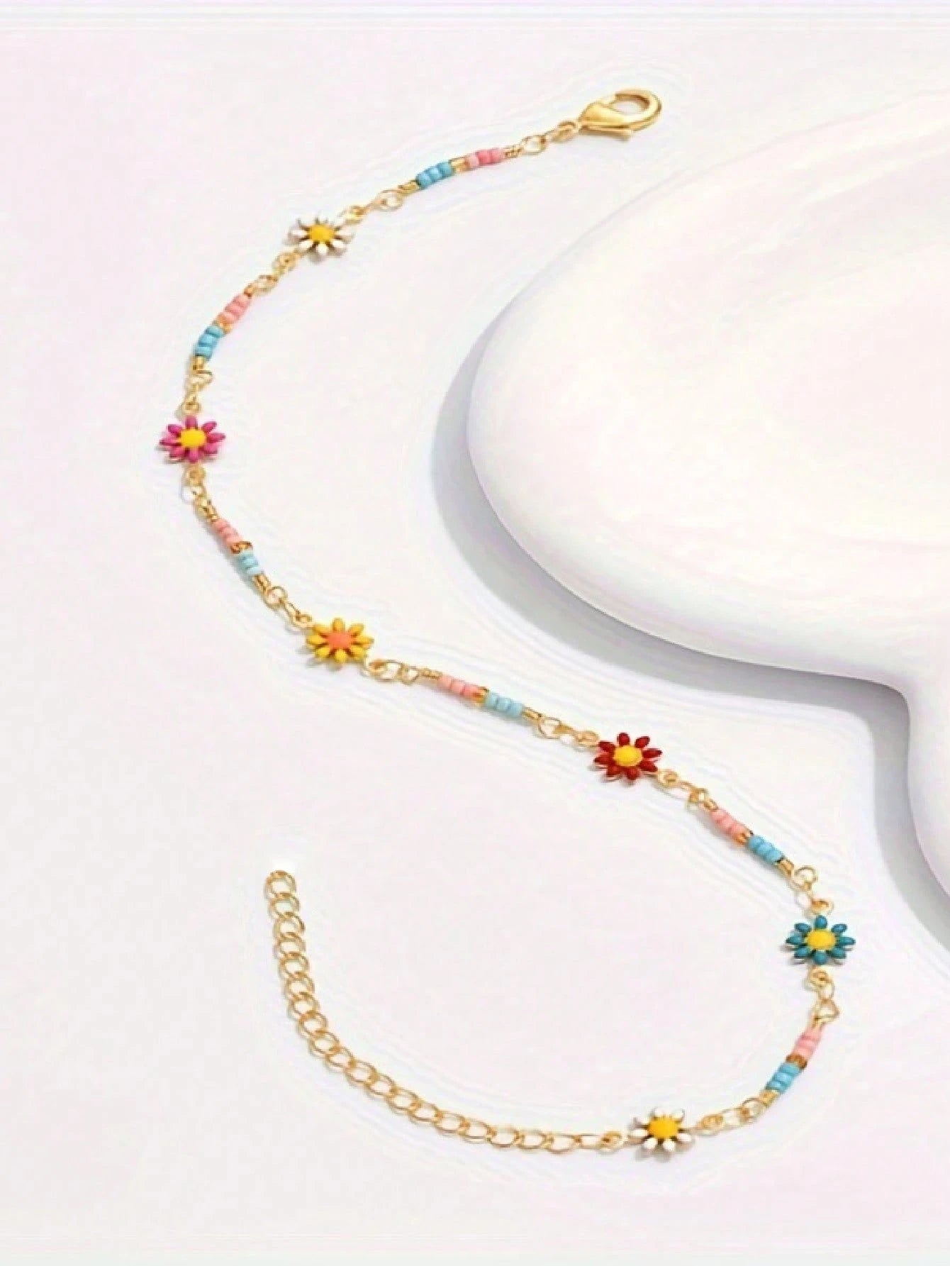 1pc Fashion Minimalist Colorful Daisy Bracelet, Bohemian Style Beach Floral Accessory, Suitable For Women