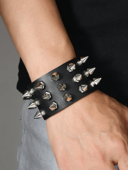 1pc Fashion Punk Black Square Rivet Bangle Bracelet, Unisex Personalized Street Style Nightclub Halloween Wristband, Minimalist Leather Strap, Suitable For Daily Wear And Gifts