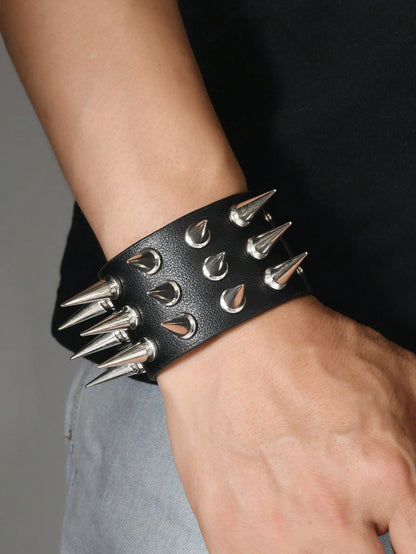 1pc Fashion Punk Black Square Rivet Bangle Bracelet, Unisex Personalized Street Style Nightclub Halloween Wristband, Minimalist Leather Strap, Suitable For Daily Wear And Gifts