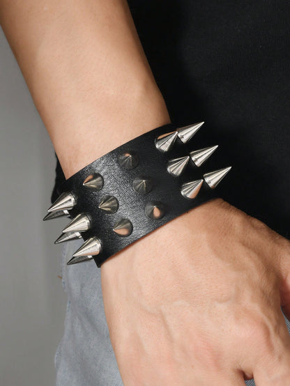 1pc Fashion Punk Black Square Rivet Bangle Bracelet, Unisex Personalized Street Style Nightclub Halloween Wristband, Minimalist Leather Strap, Suitable For Daily Wear And Gifts