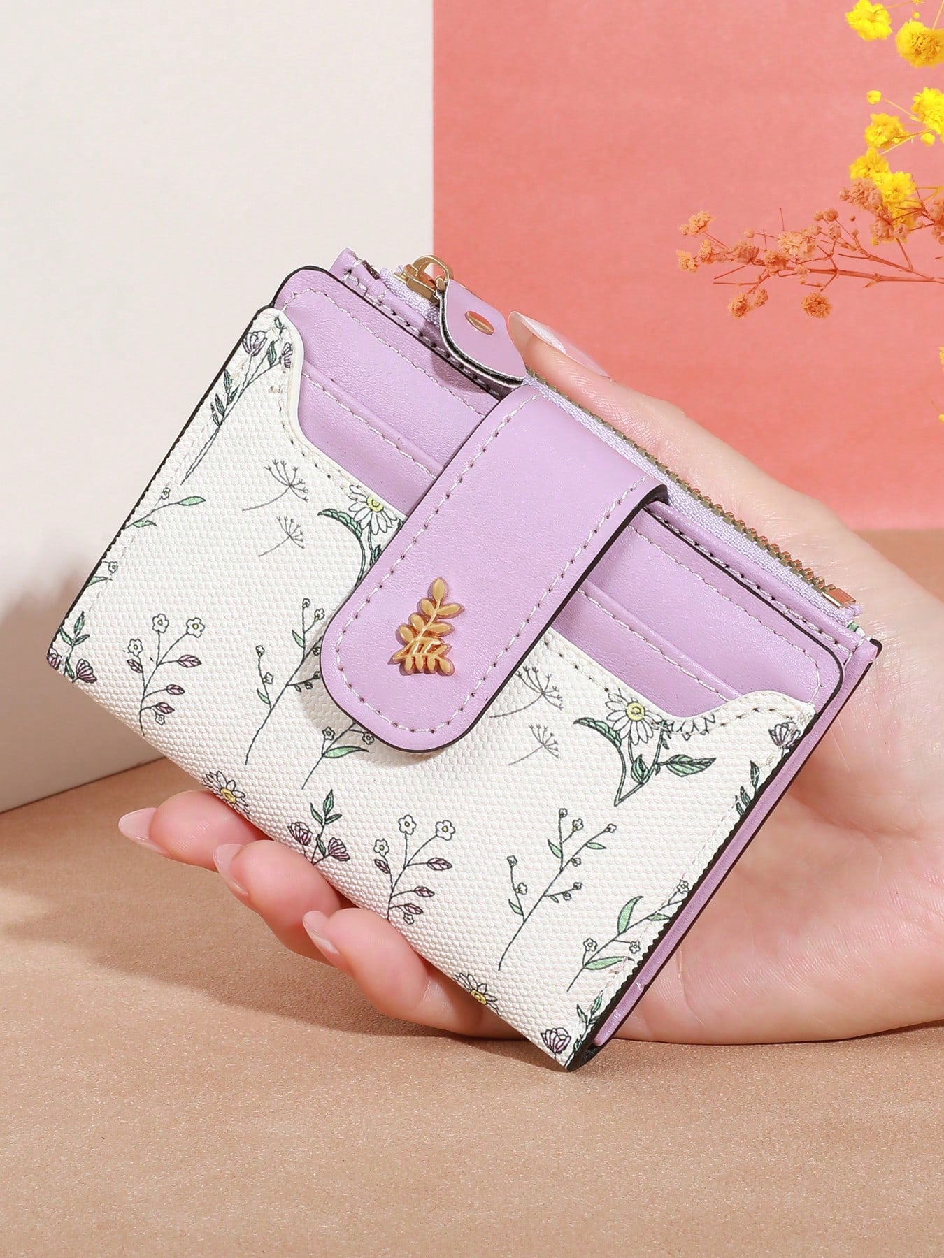 1pc Fashion Women's Small Wallet- Floral Design, Snap Closure, Ideal For Cards And Coins Wallet For Women Travel Essential Holiday Essential Teacher Gift Birthday Gift