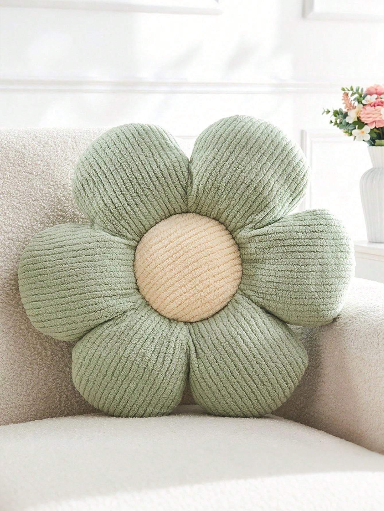 1pc Flower Shaped Throw Pillow, Decorative Cushion For Bed And Sofa, Daisy Pillow Home Decor, Bedroom Decoration, Room Decor, Daily Party, Spring Summer Pillow, Outdoor Garden Summer Cushion