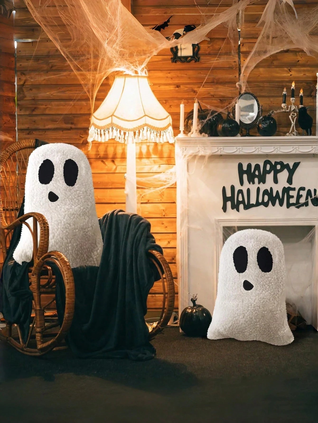 1pc Ghost Shaped Throw Pillow, Halloween Sofa Bed Cushion, Ghost Decorative Stuffed Pillow, Halloween Party Outdoor Home Decor Cushion
