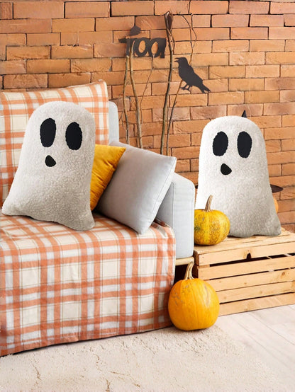 1pc Ghost Shaped Throw Pillow, Halloween Sofa Bed Cushion, Ghost Decorative Stuffed Pillow, Halloween Party Outdoor Home Decor Cushion