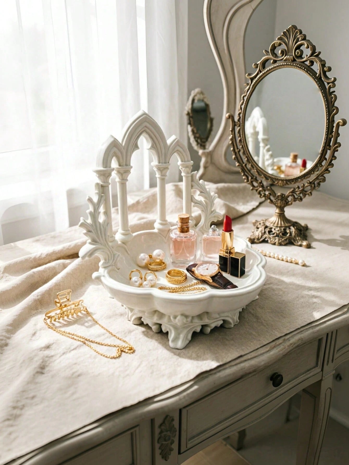 1pc Gothic Vintage Church Arch Storage Tray, 3-Color Matte Embossed Resin Organizer Dish, Jewelry & Cosmetics Storage, Vanity Desktop Decor Ornament, Niche Aesthetic Photo Prop