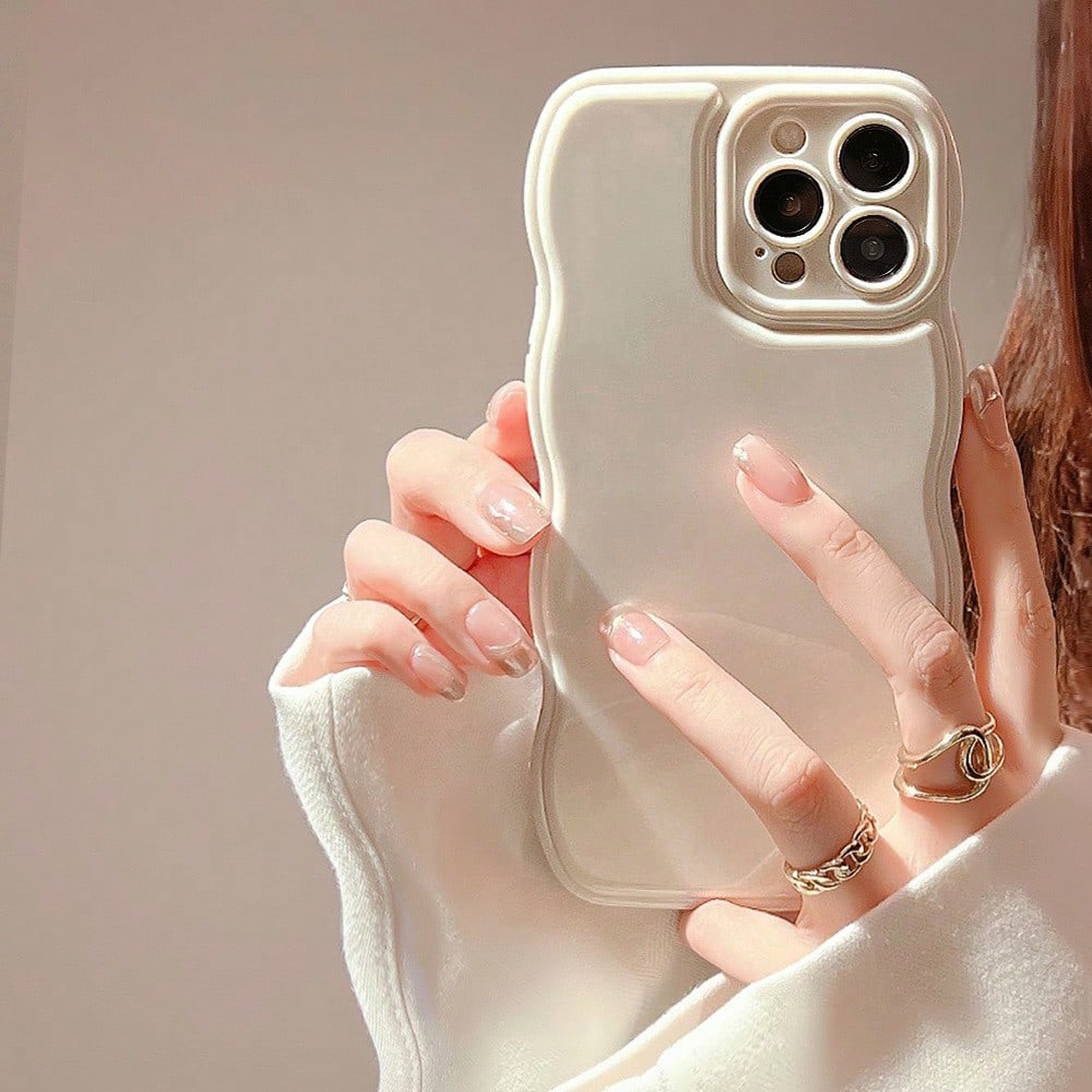 1pc GUCADI Autumn/Winter Season Mulberry Red Solid Color Wavy Edge Phone Case Compatible With Apple IPhone 16/15/14/13/12/11 Series