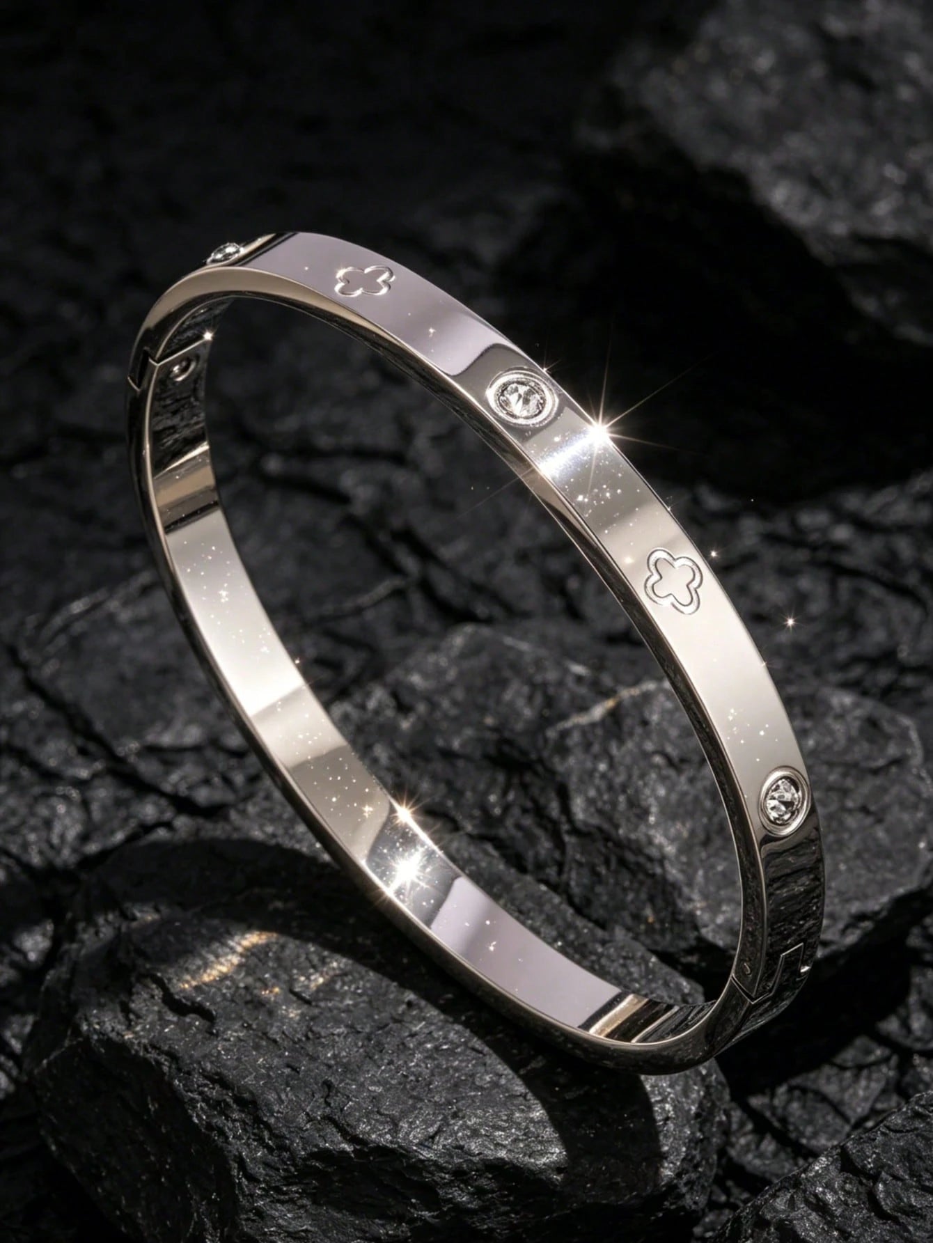 1pc Hip-Hop Fashion Stainless Steel Men's Bracelet, Four-Leaf Flower Steel Color Men's Bracelet, Men's Back To School Season Commute Hip-Hop Jewelry