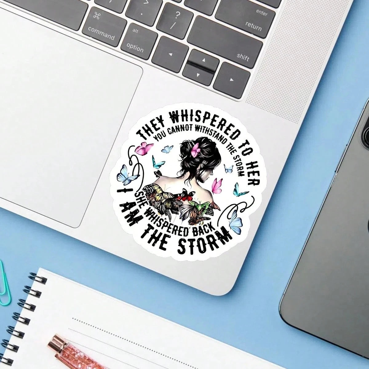 1PC I Am The Storm Sticker, Inspirational Warrior Quote Laptop Decal, Butterfly Women Rights Water Bottle & Tumbler Sticker, Waterproof Durable Vinyl Die Cut Decal For Feminism Car Decor, Empowering G